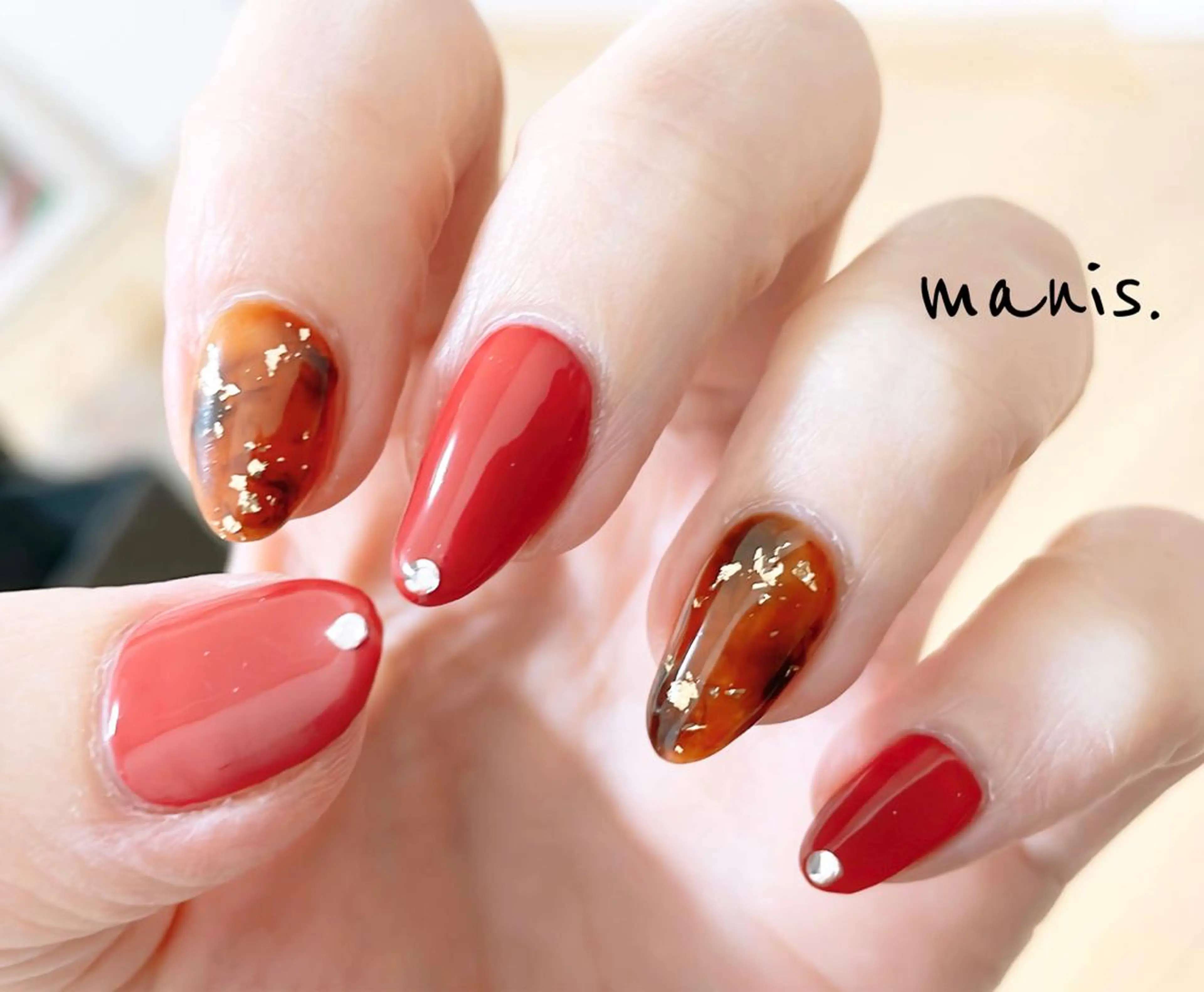 ネイル manis .のネイルデザイン