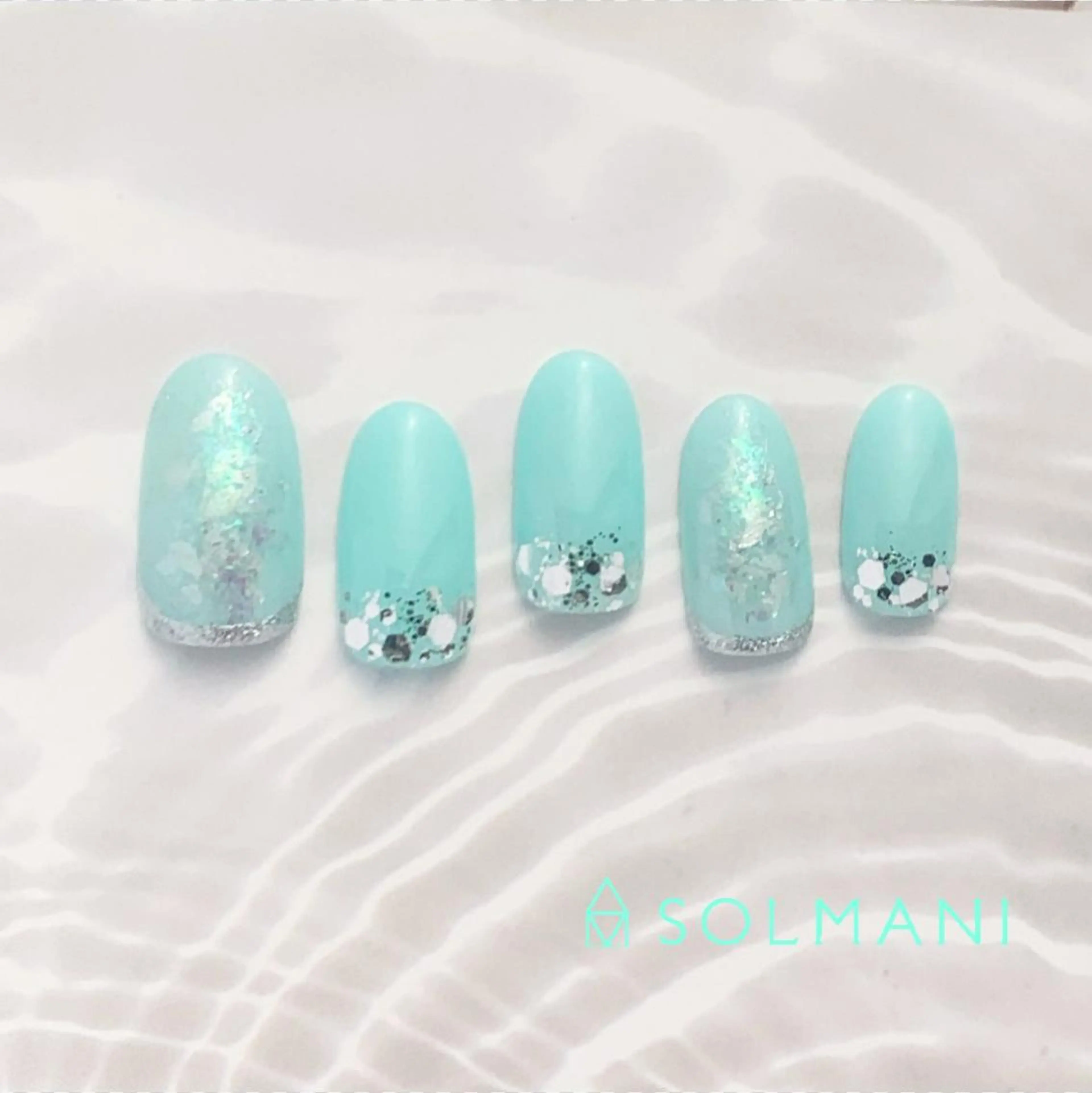 ネイル SOLMANI 予約担当のネイルデザイン