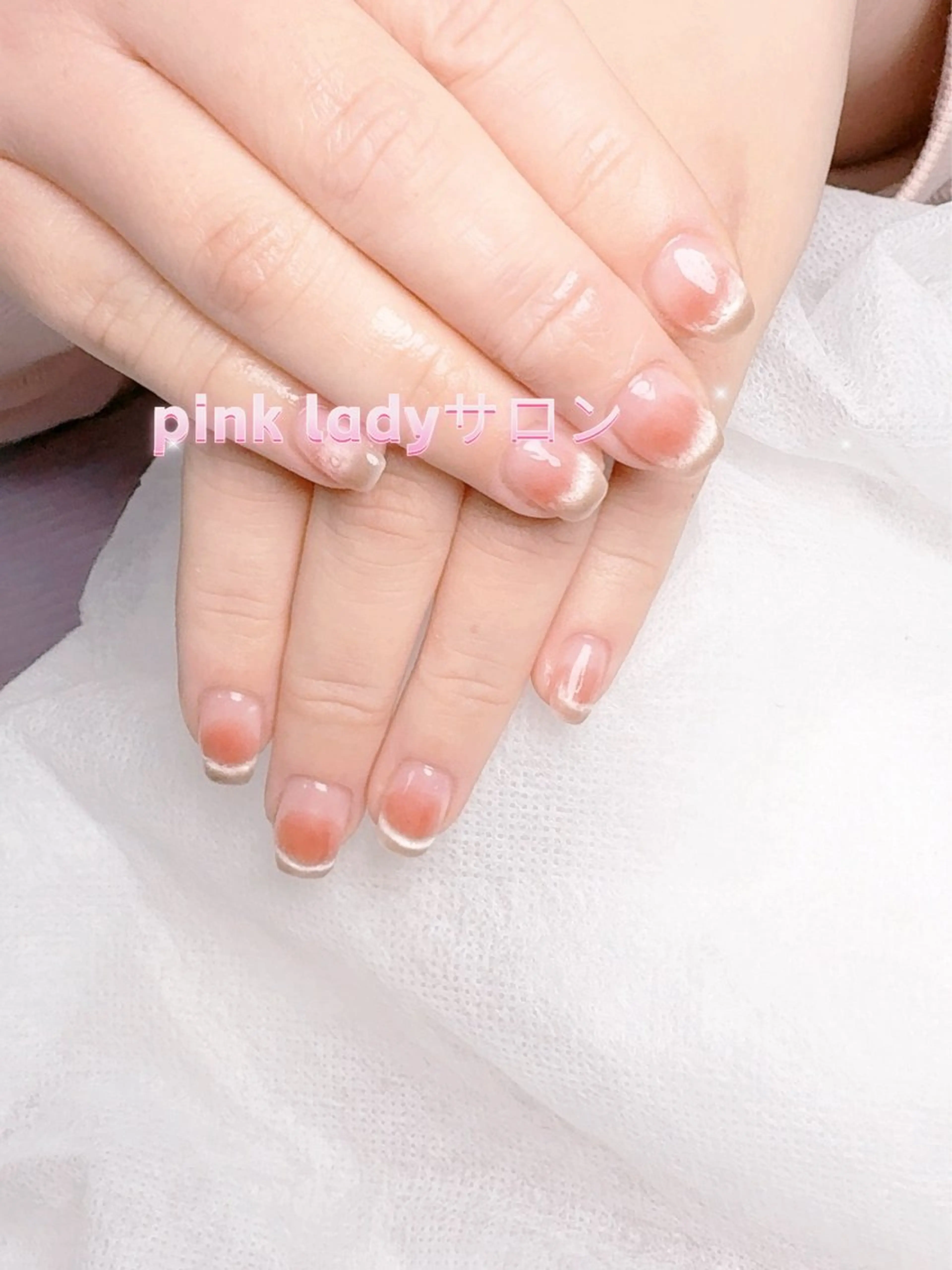 ネイル pink ladyサロン所属・べ にのネイルデザイン