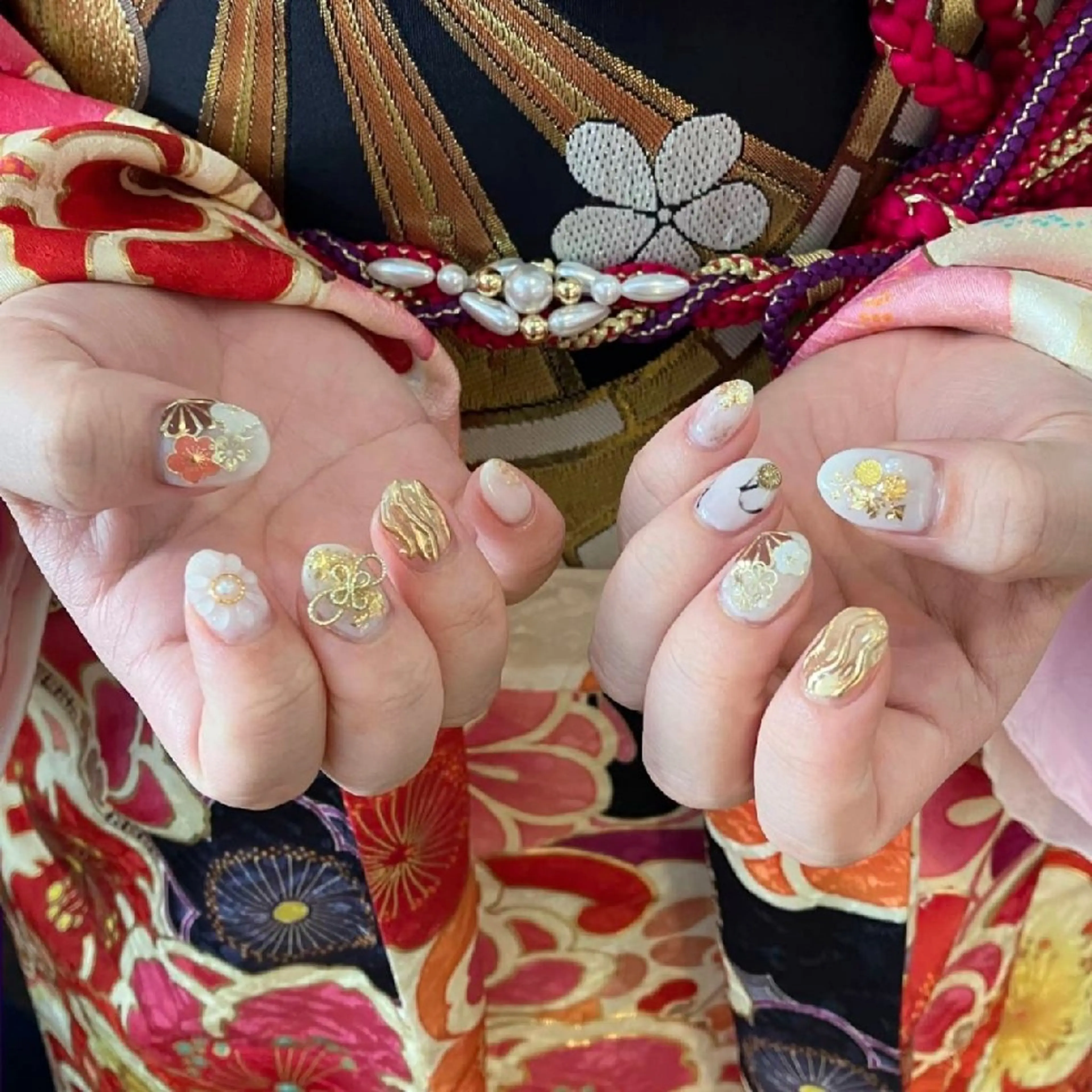 ネイル 成人式 ミラーネイル ぷっくりネイル ハンドネイル felicita服部店所属・felicita fumi♡のネイルデザイン