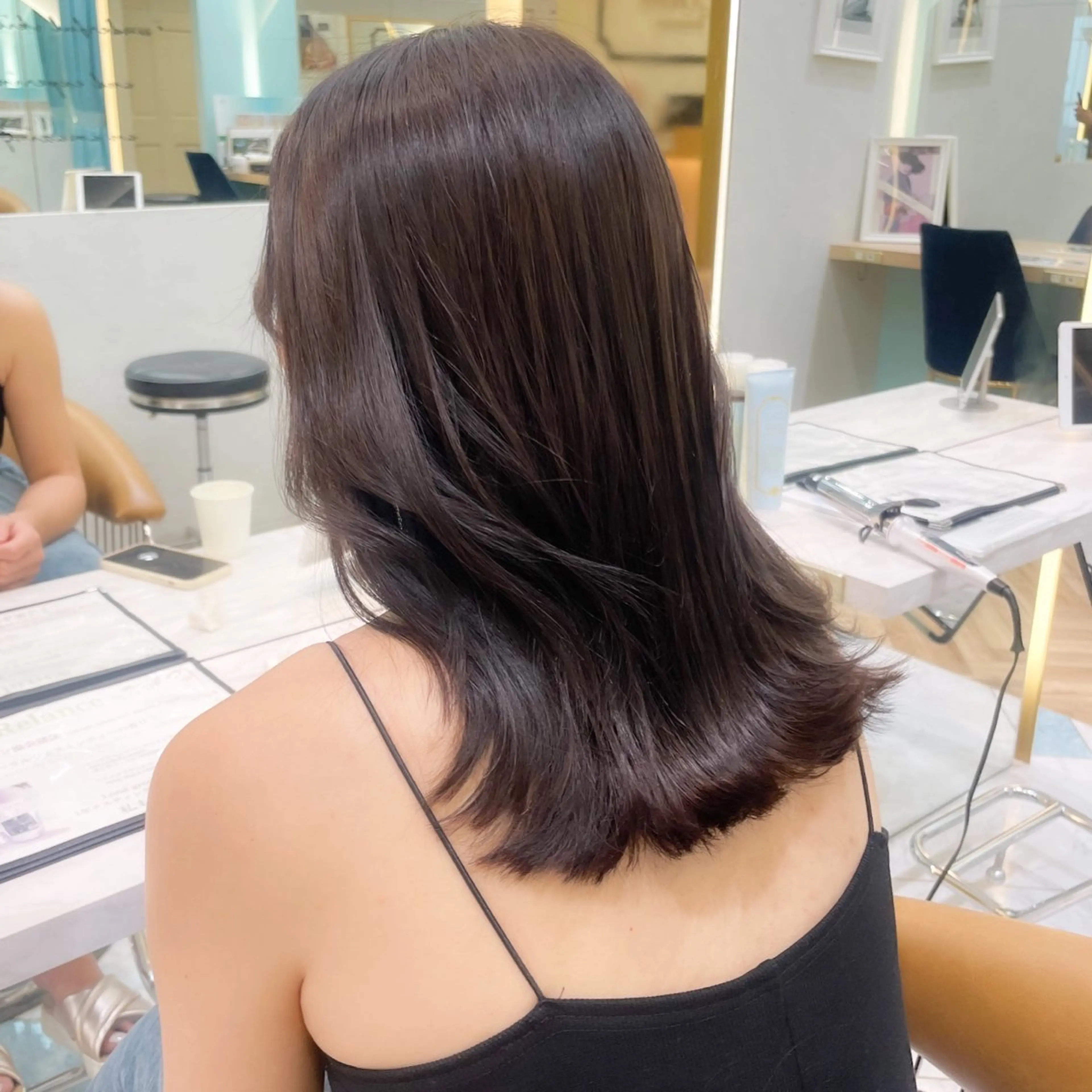 ミディアム カット ヘアカラー トリートメント 産休中2026.4月 復帰予定/野崎華代のヘアスタイル