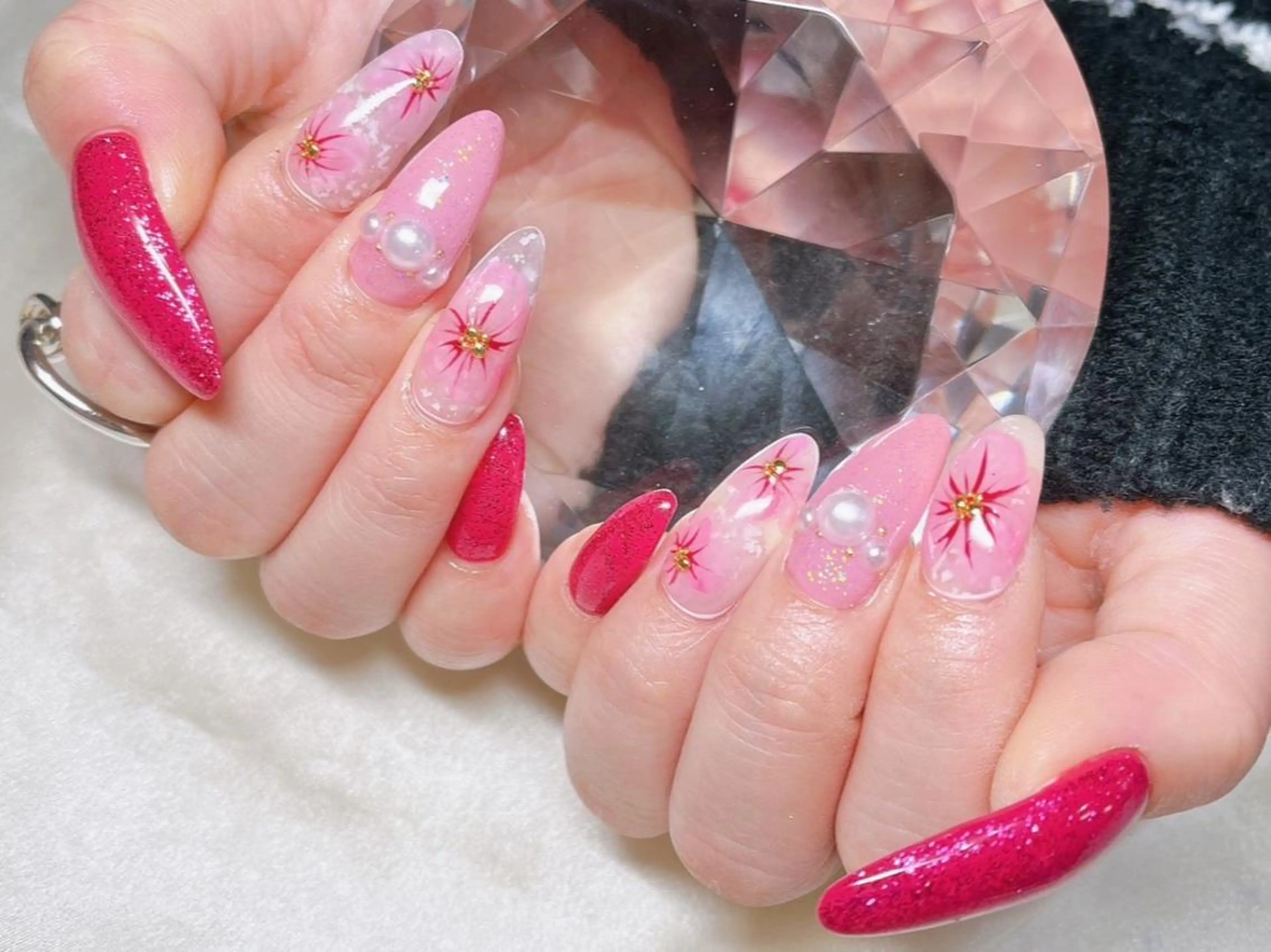 ネイル マツエク・マツパ アイブロウ 韓国風マツエク パリジェンヌラッシュリフト まつげパーマ ワンホンマツエク 長さ出し ハンドネイル Nail&eye Belire 新宿のネイルデザイン