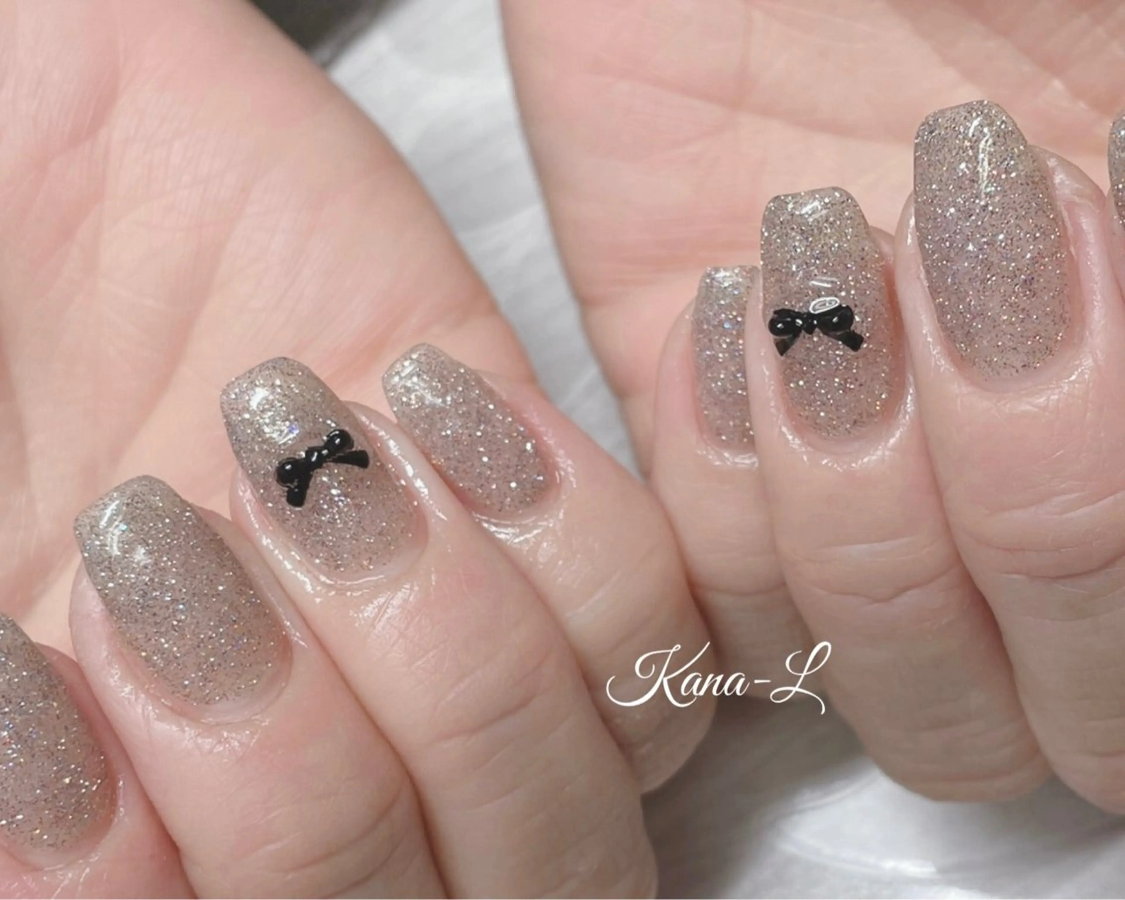 ネイル フラッシュネイル ジェルネイル 韓国ネイル パラジェル リボン 芦辺 香奈のネイルデザイン