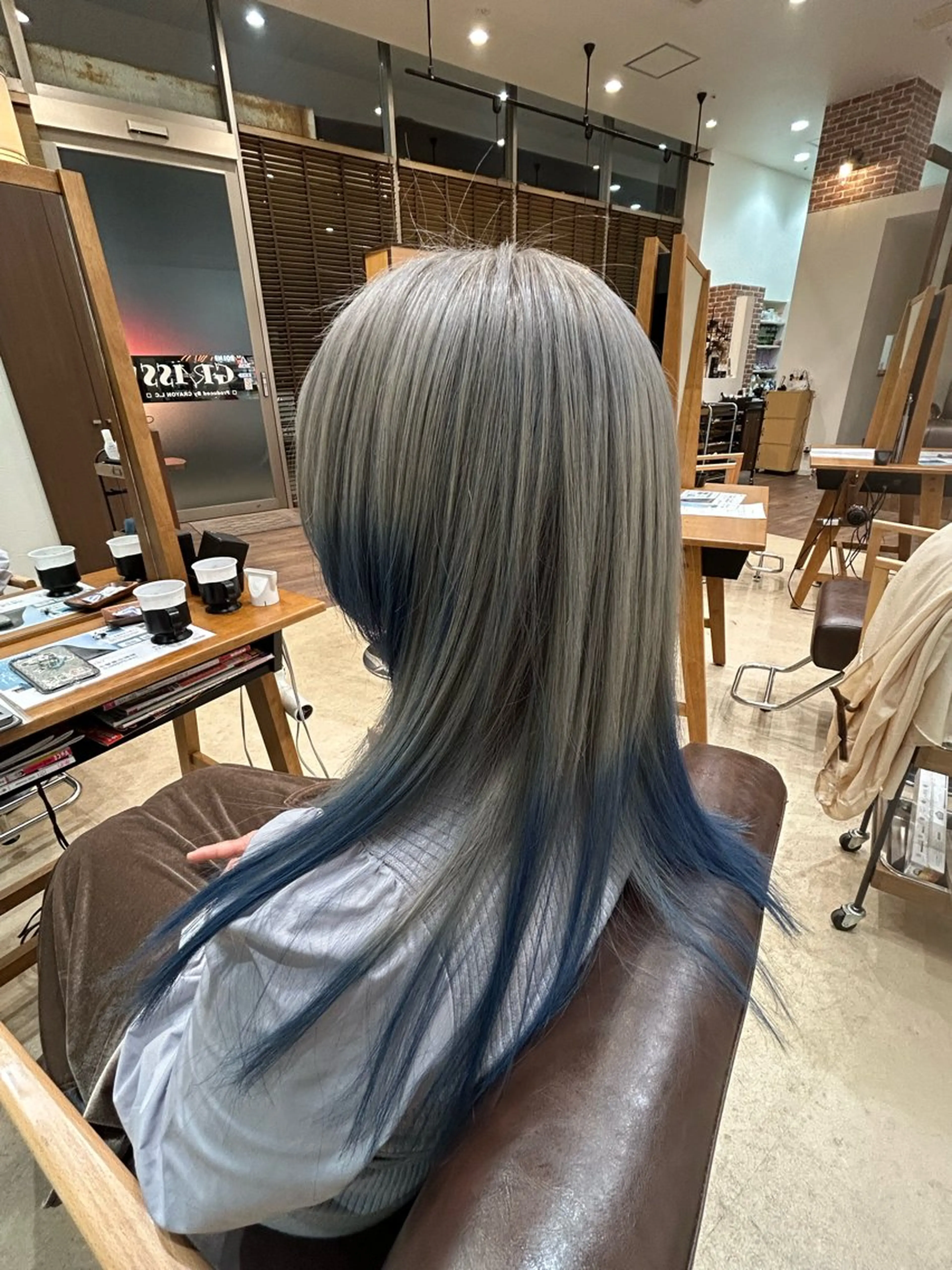 ロング カラー 大輪 日向子のヘアスタイル