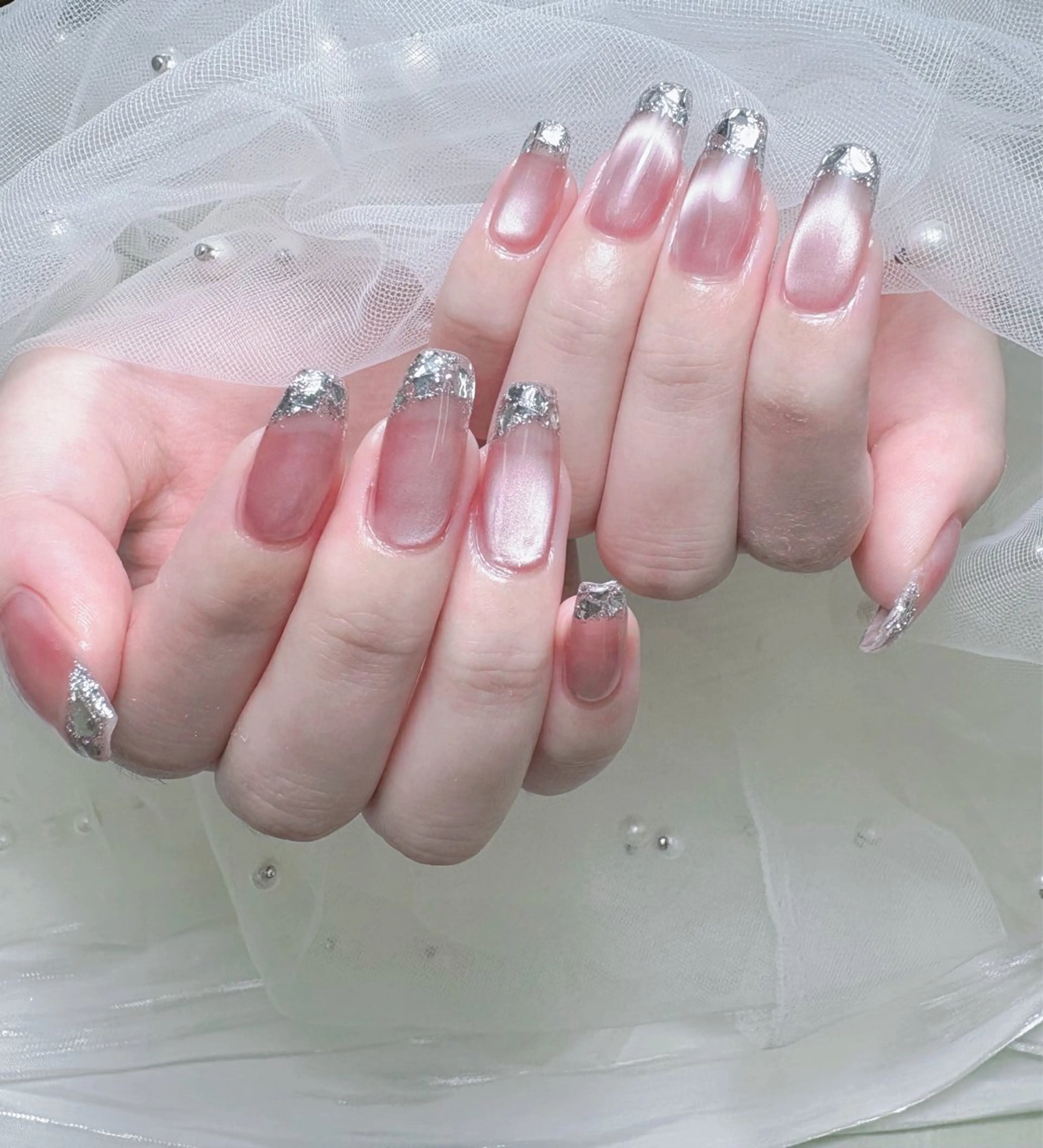 ネイル フラッシュネイル フレンチネイル ガラスフレンチ キラキラネイル マグネットネイル 💎ネイリスト💎 月奈🌕🎀のネイルデザイン