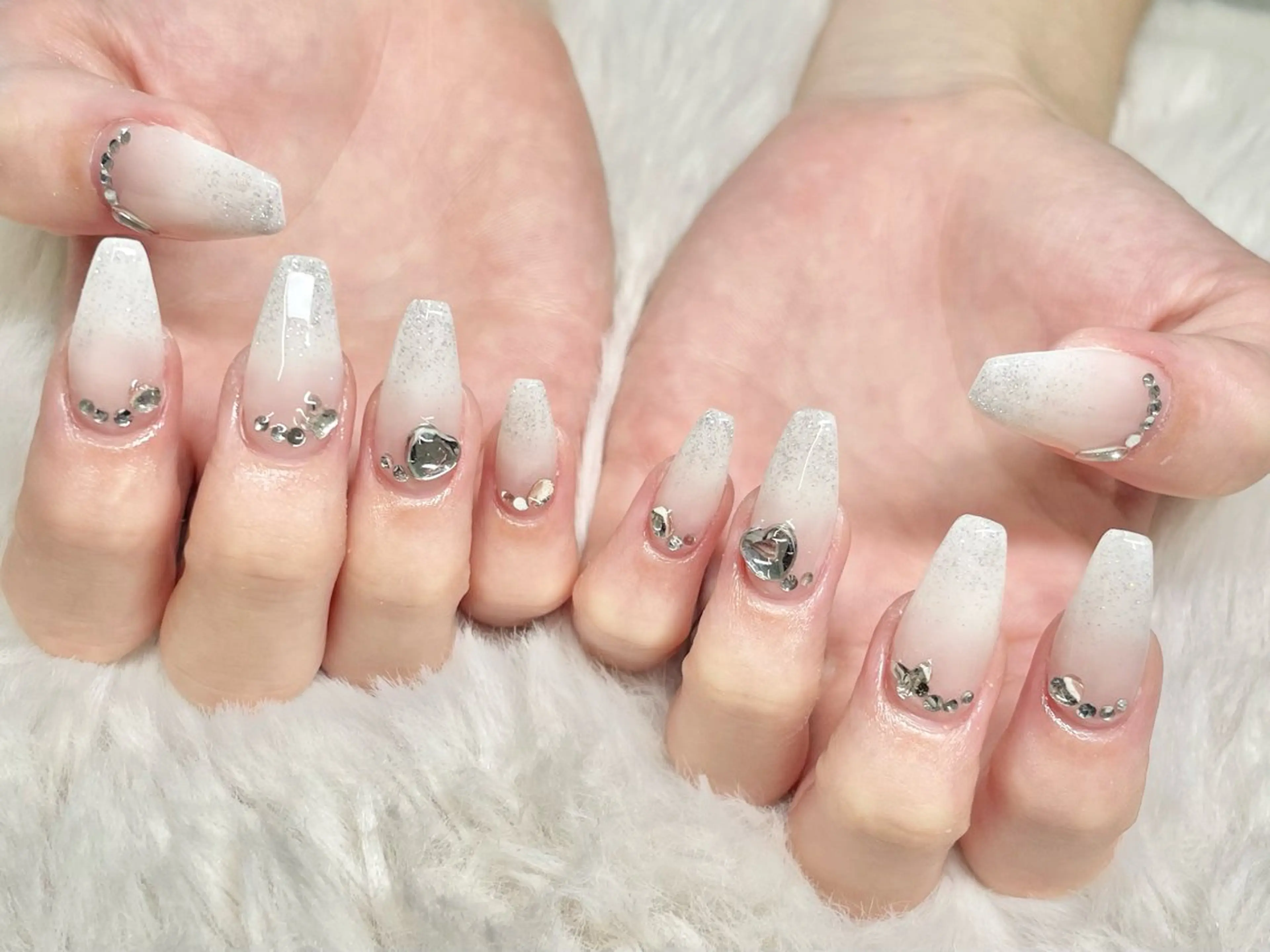 ネイル FILL nail古河店所属・FILL nail SHIORIのネイルデザイン