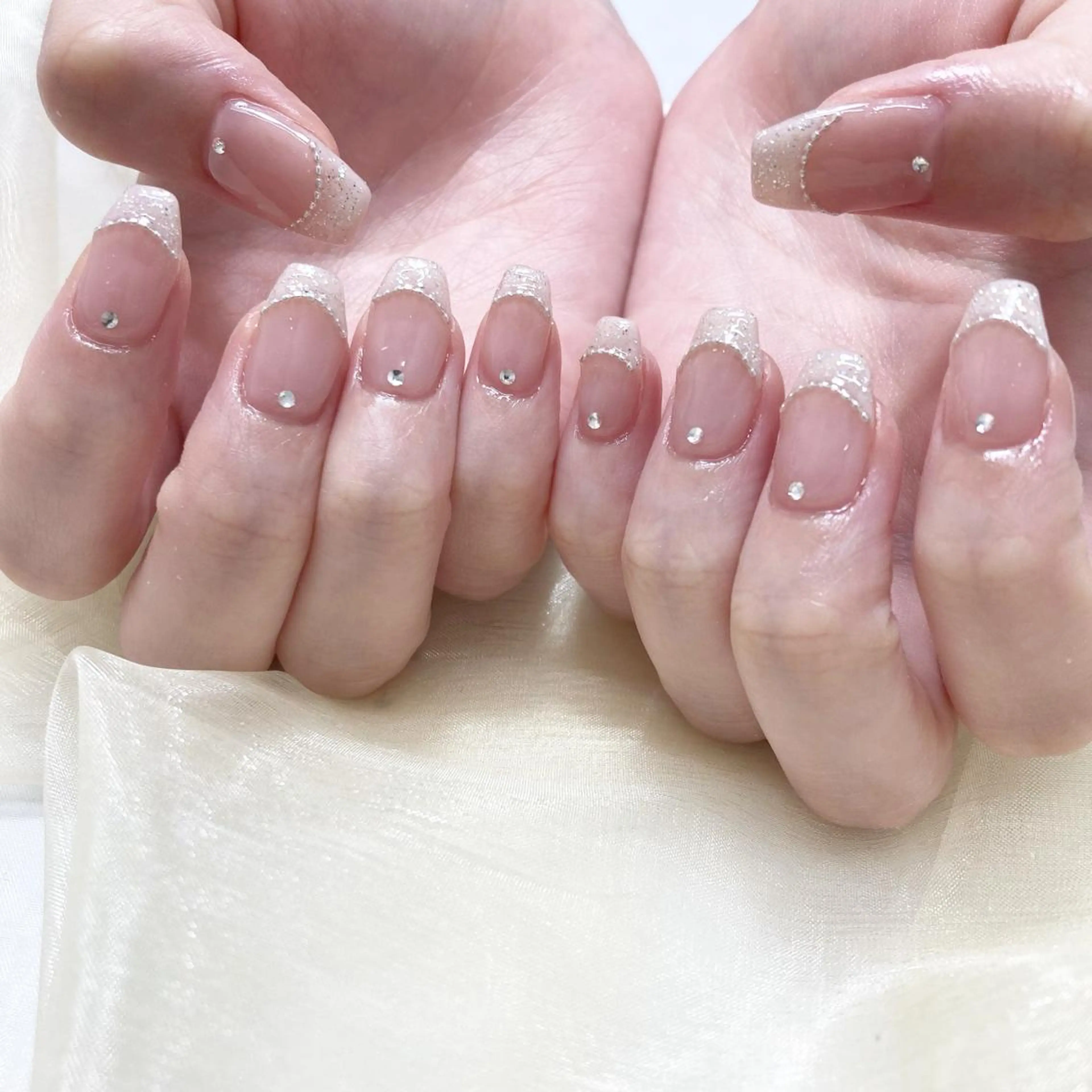 ネイル GO TODAY SHAiRE SALON 表参道colore店所属・emmi nailのネイルデザイン