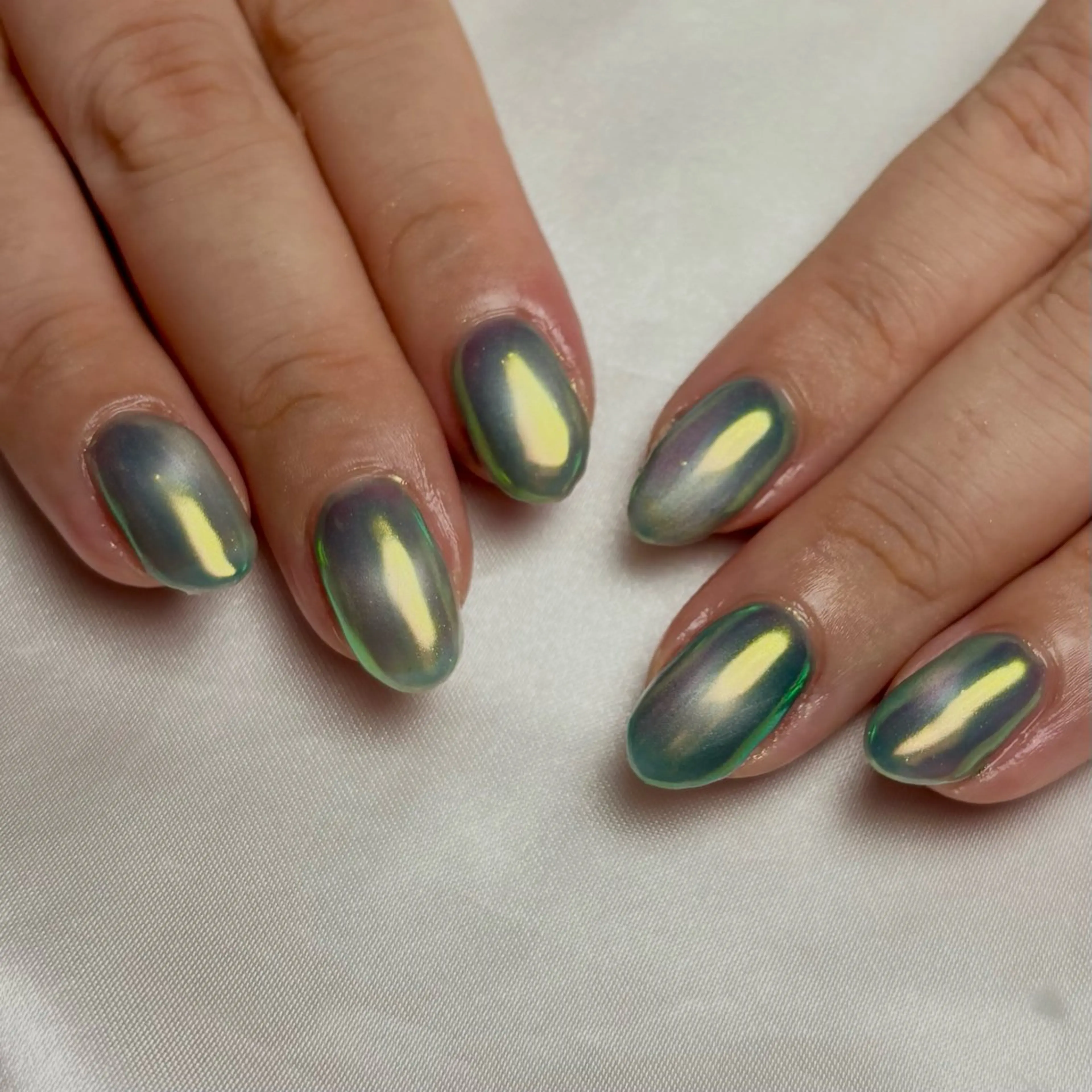 【オフなし】ハンド　オーロラorミラーネイル🪞✨️(2色まで)の写真