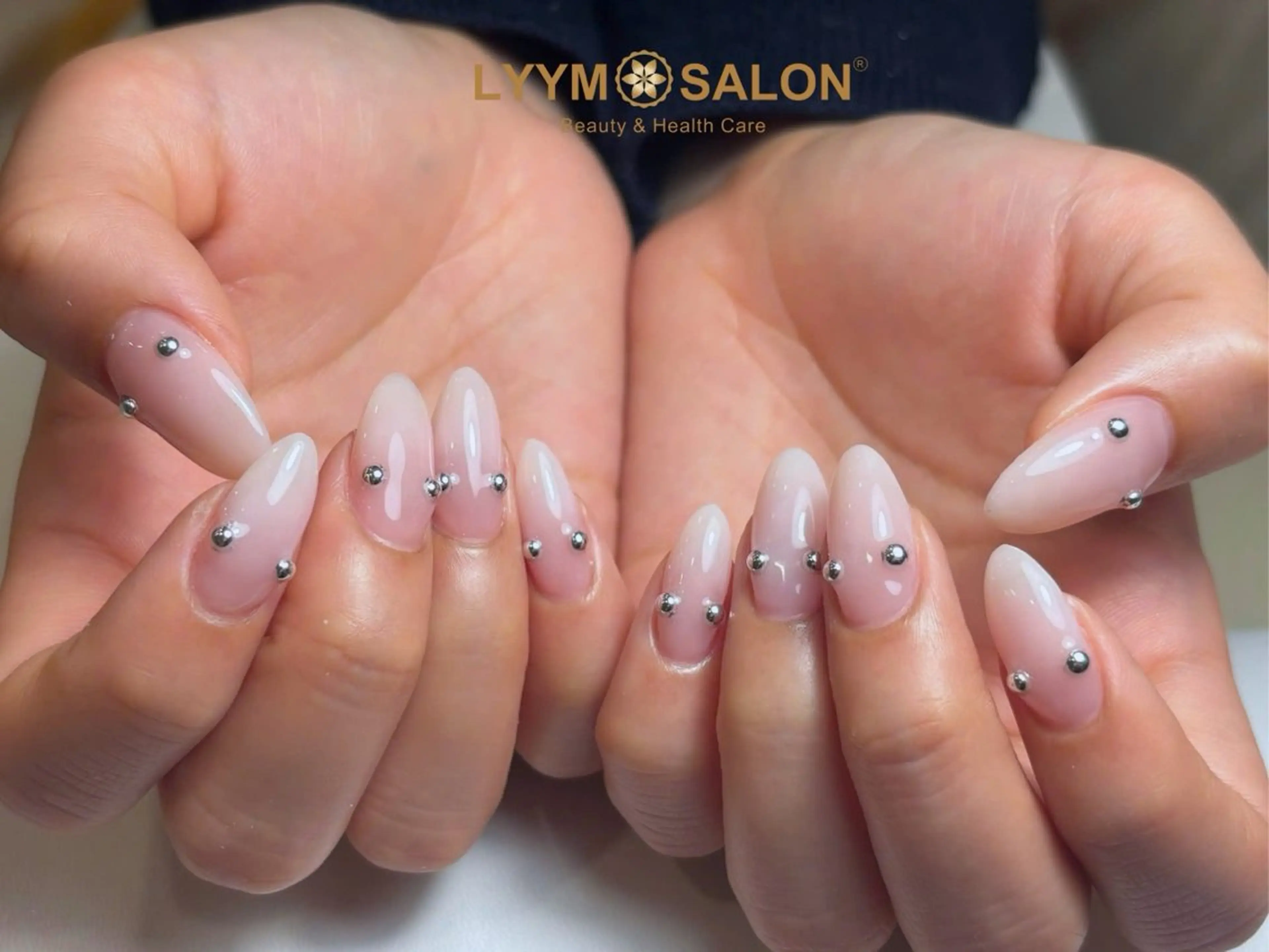 ネイル 韓国ネイル オフィスネイル ピンク シンプルネイル ハンドネイル LYYM Salonのネイルデザイン