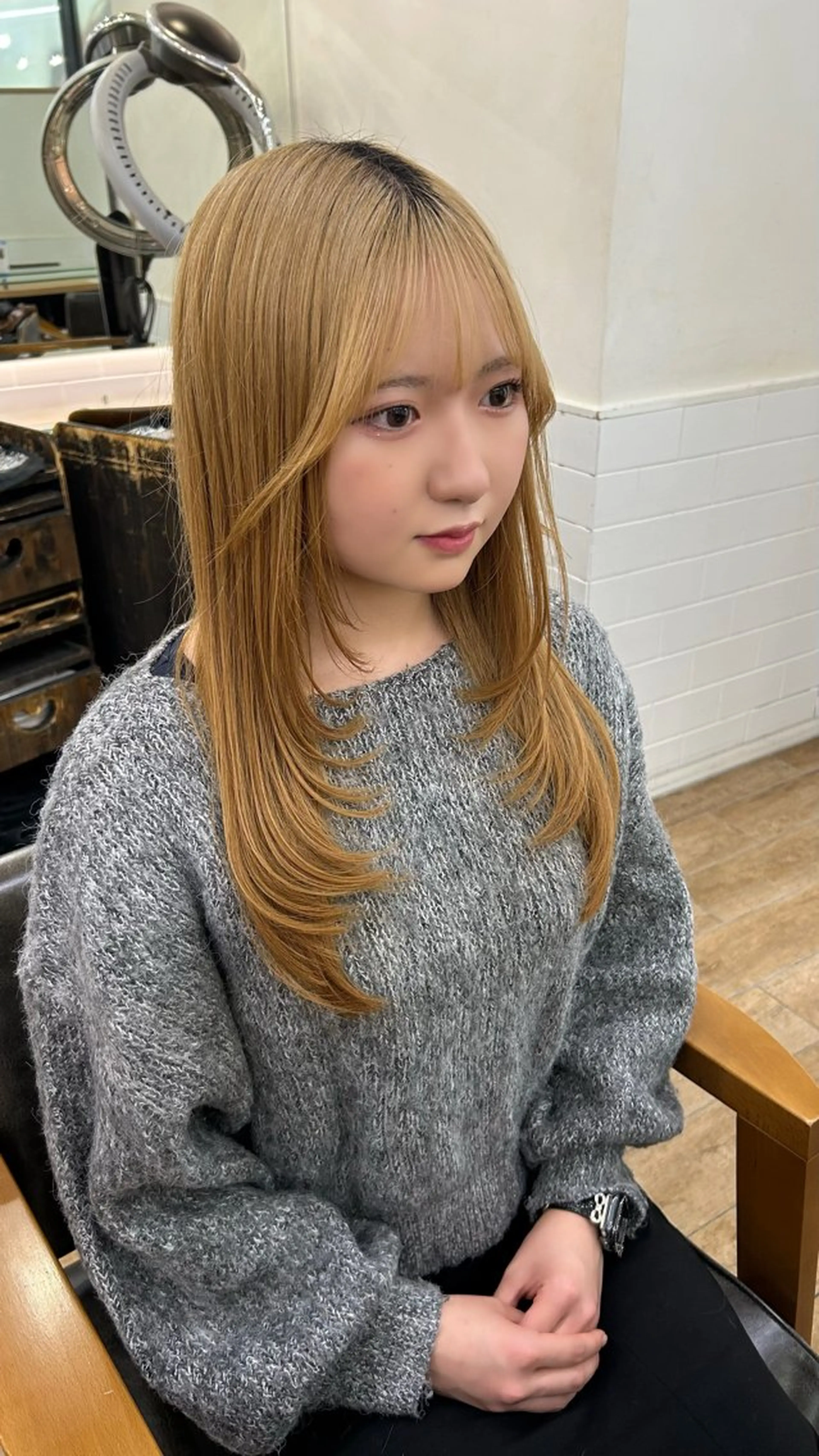 ロング ブリーチなしWカラー /レイヤー/セイナのヘアスタイル