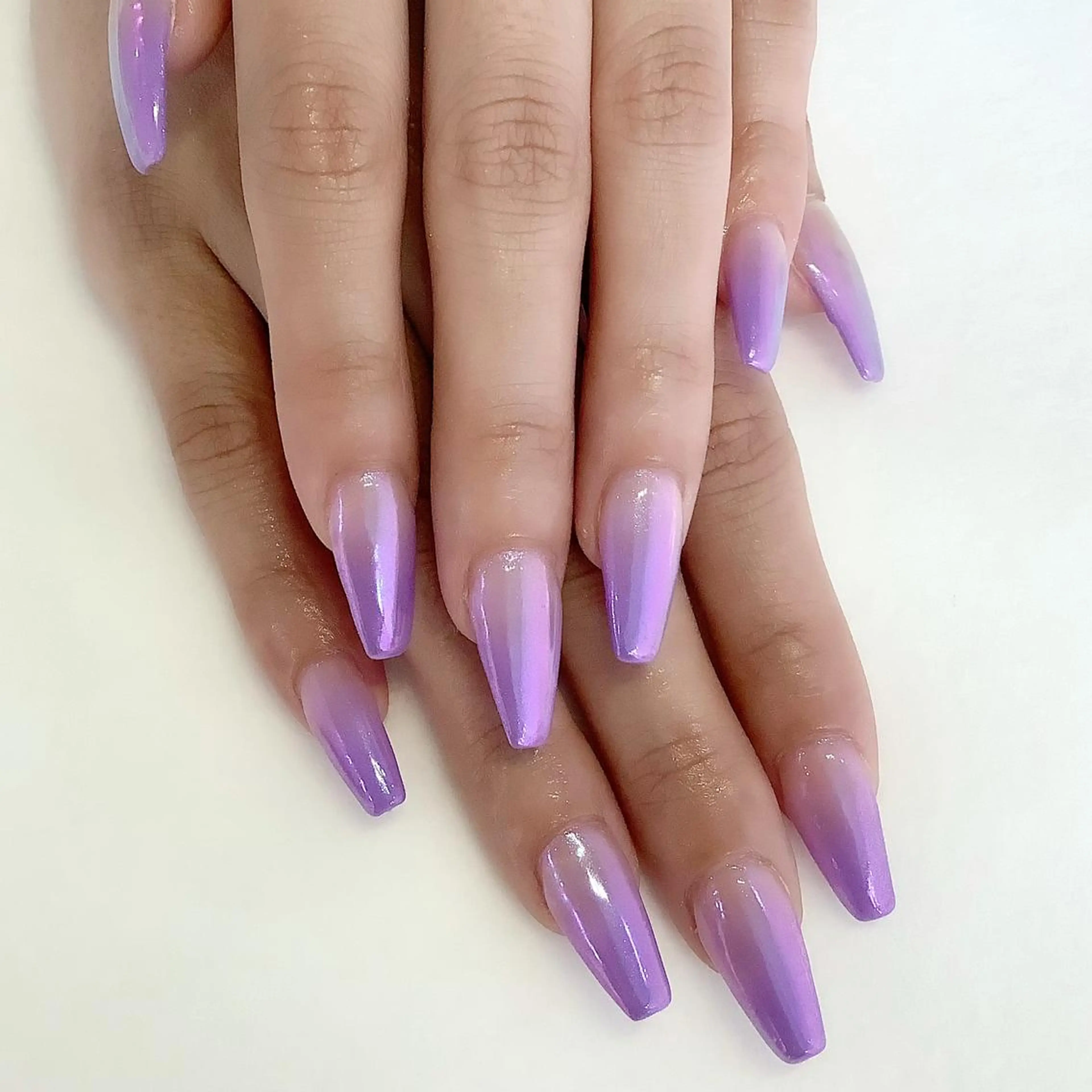 ネイル ミラーネイル ハンドネイル 💎🐰 saki. m 🐰💎のネイルデザイン