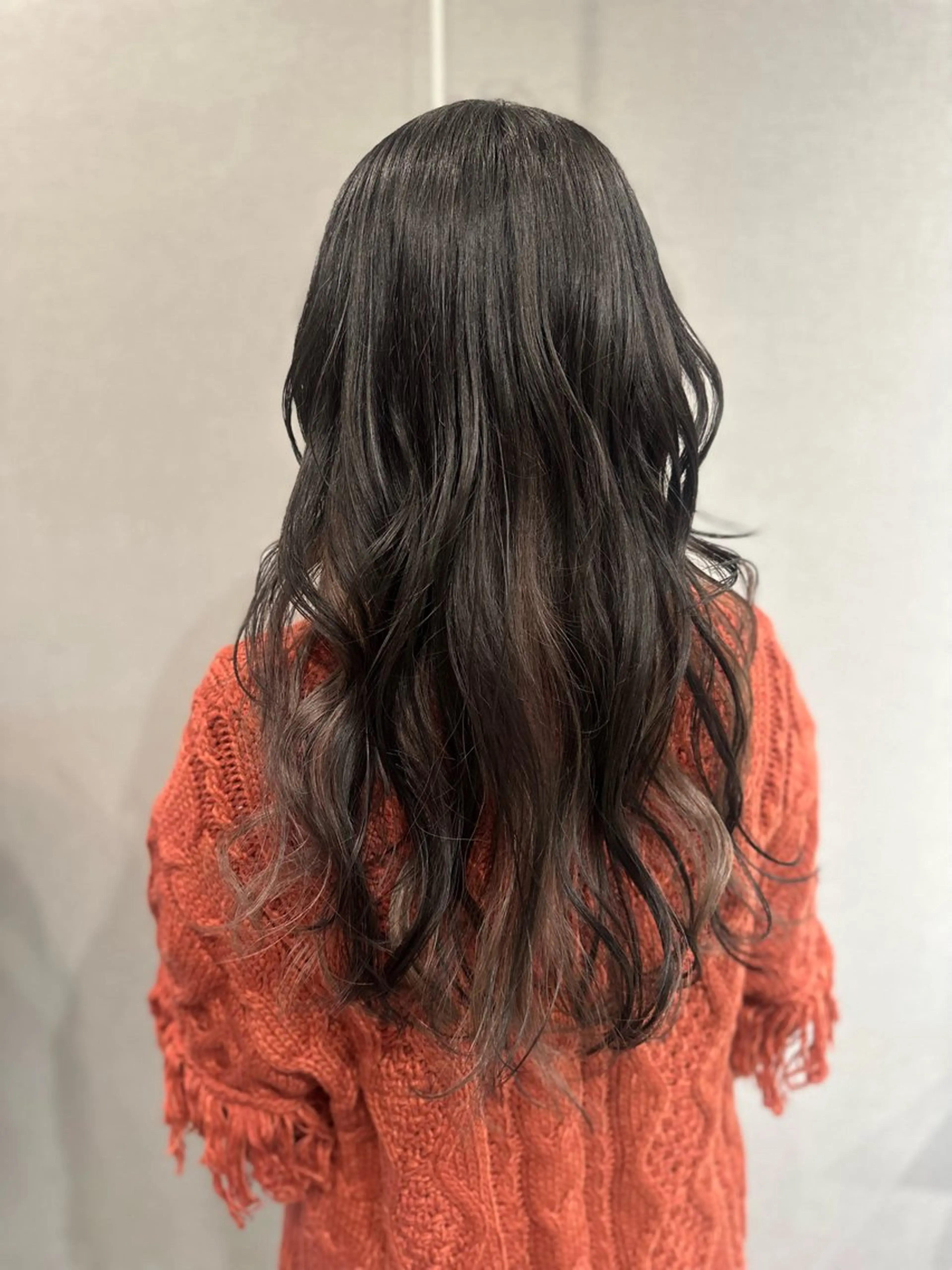ロング ヘアカラー K Harukaのヘアスタイル