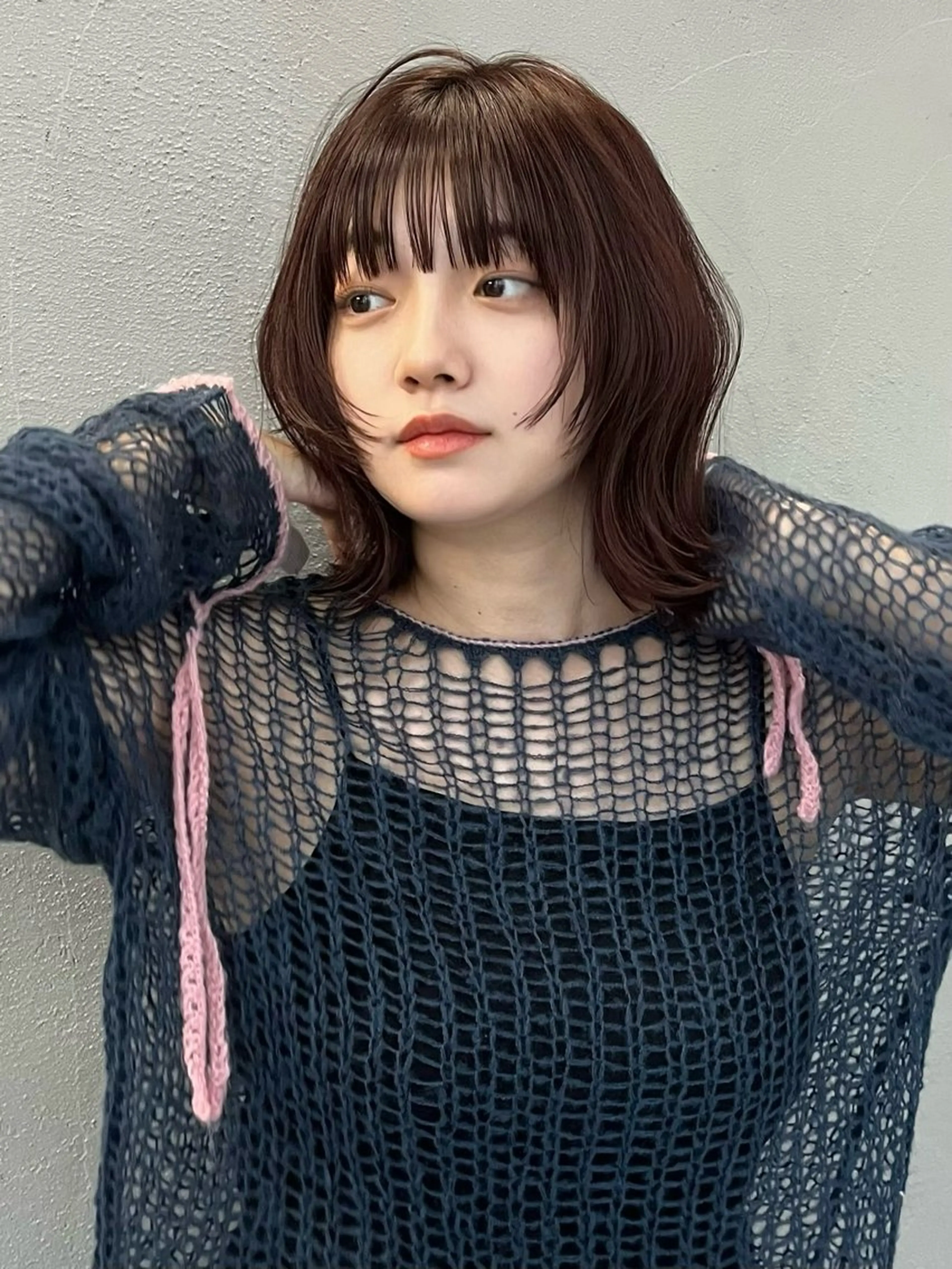 ミディアム カラー アッシュ ベージュカラー 顔まわりレイヤー 顔周りカット レイヤーカット ヘアカラー ウルフ/レイヤー ⚡️ITSUKU⚡️のヘアスタイル