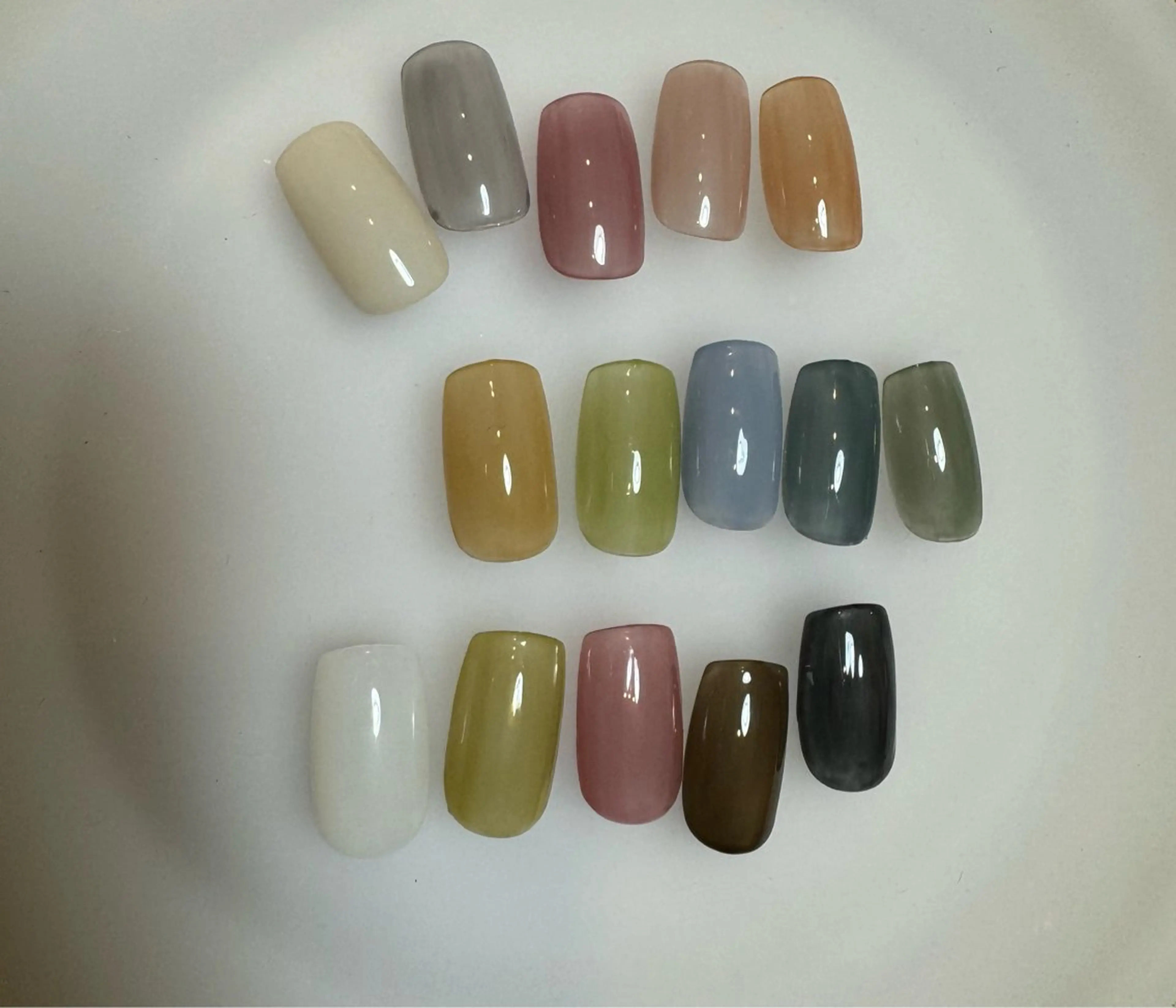 ネイル ジェルネイル オフィスネイル ワンカラーネイル ピンク ホワイト byeol nailのネイルデザイン