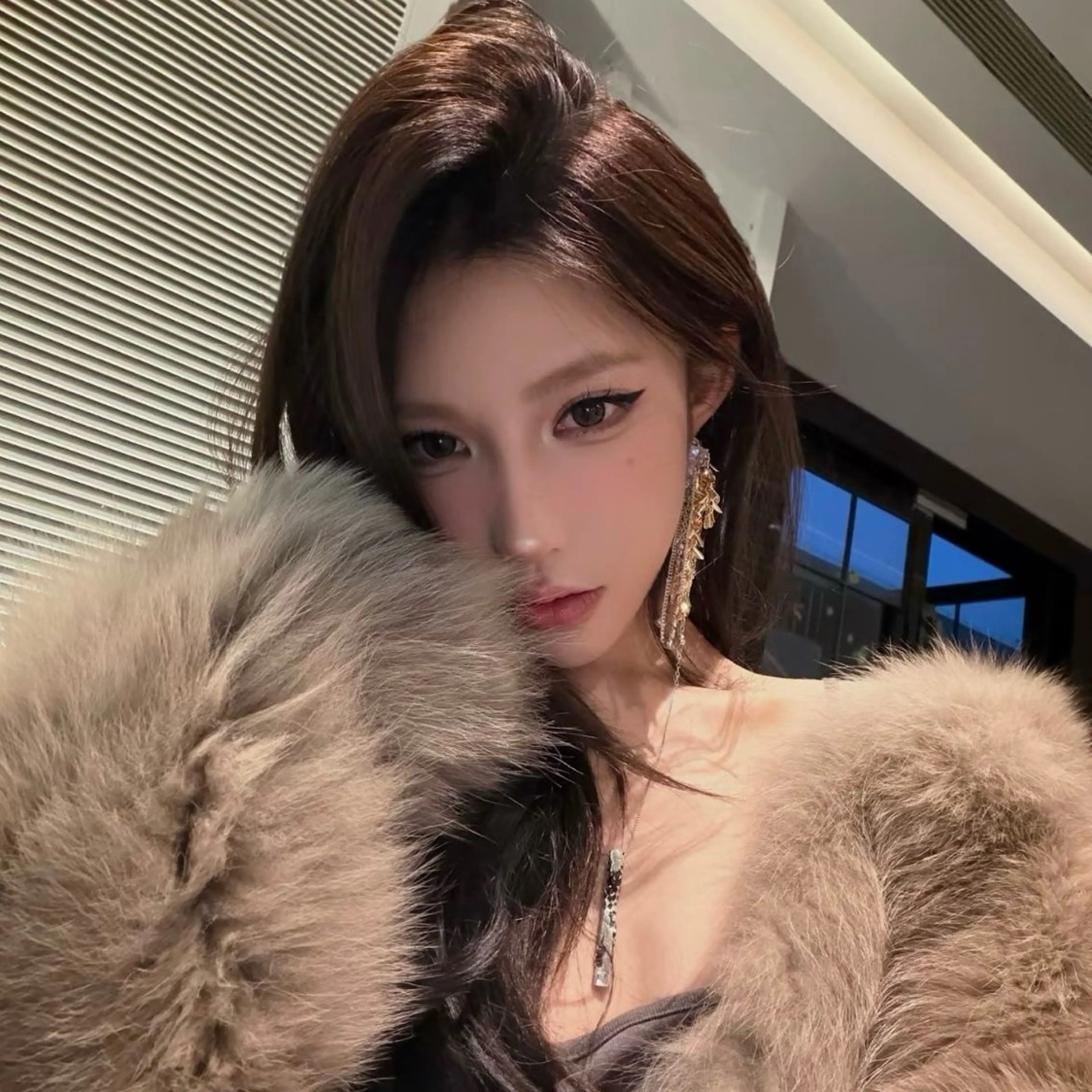 ロング カラー ブリーチ 透明感カラー ブリーチなしカラー くびれヘア 髪質改善 カット ヘアカラー トリートメント ワンホンヘア/ 透明感カラー/ゆうとのヘアスタイル