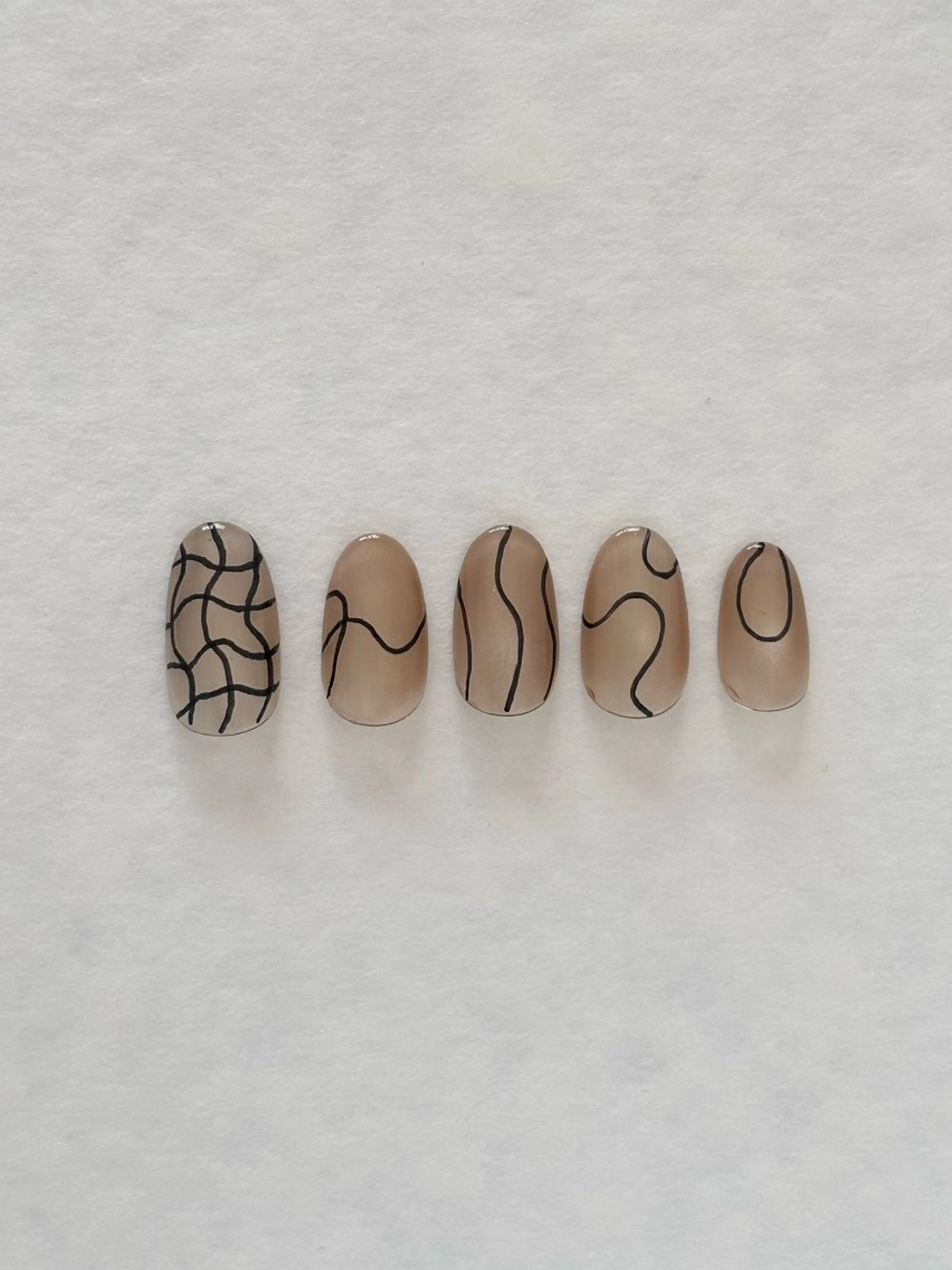 ネイル アートネイル 市川 沙希子のネイルデザイン