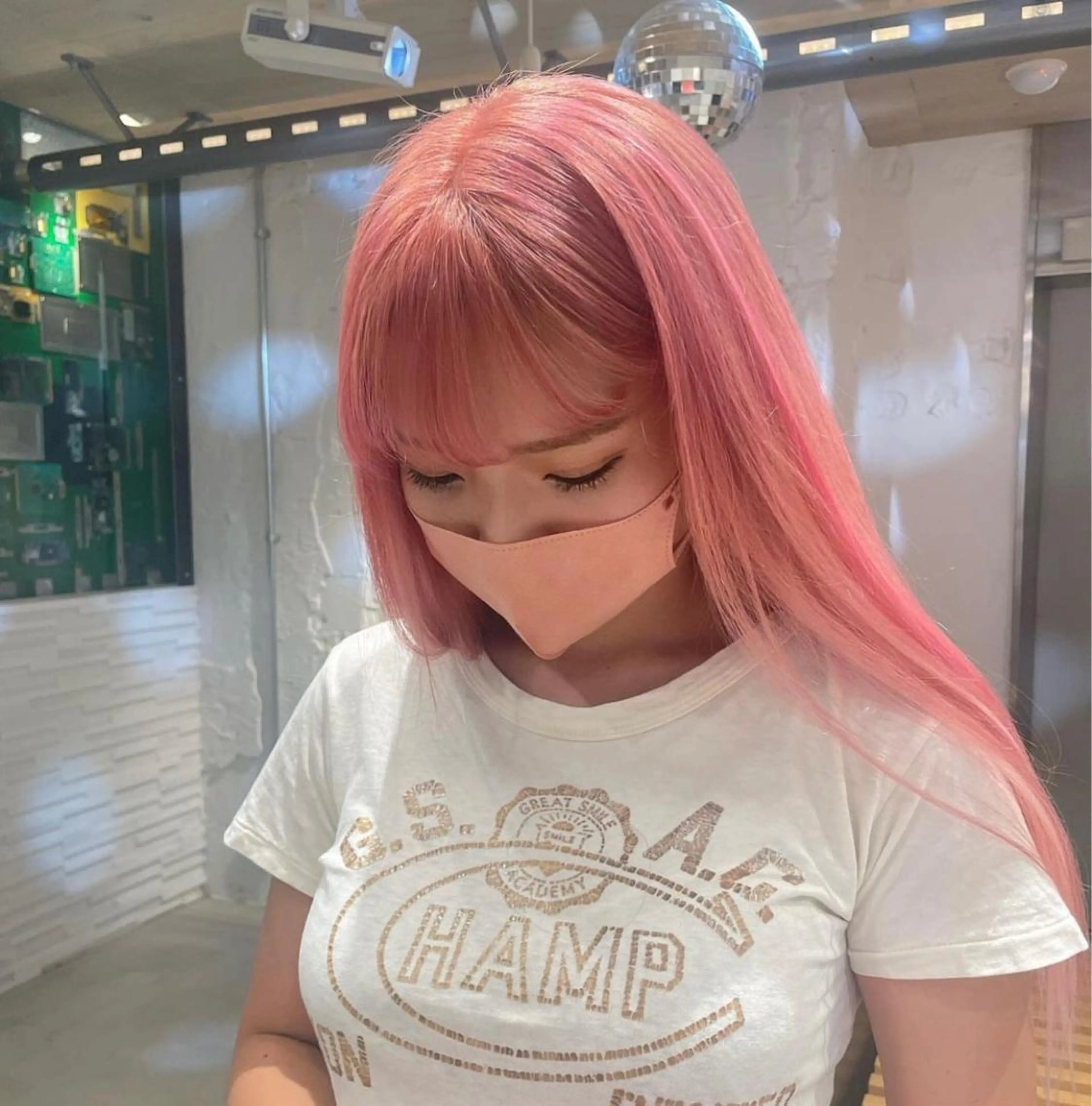 ロング カラー 艶ハイトーン👑♡ NATSUKIのヘアスタイル