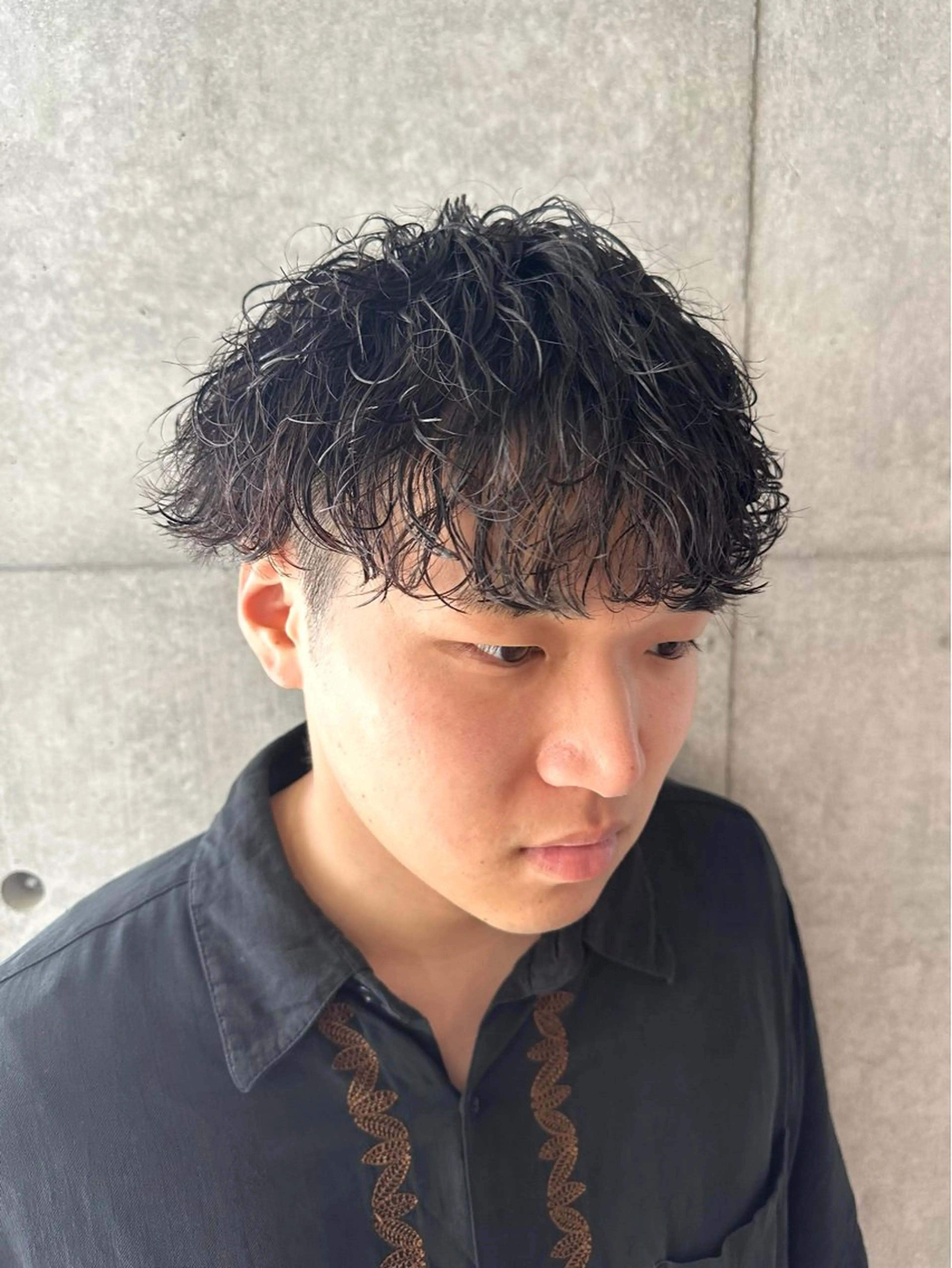 パーマ メンズ センターパート フェードカット マッシュ メンズパーマ ツイストスパイラルパーマ 心斎橋本町メンズ 美容師ユースケのヘアスタイル