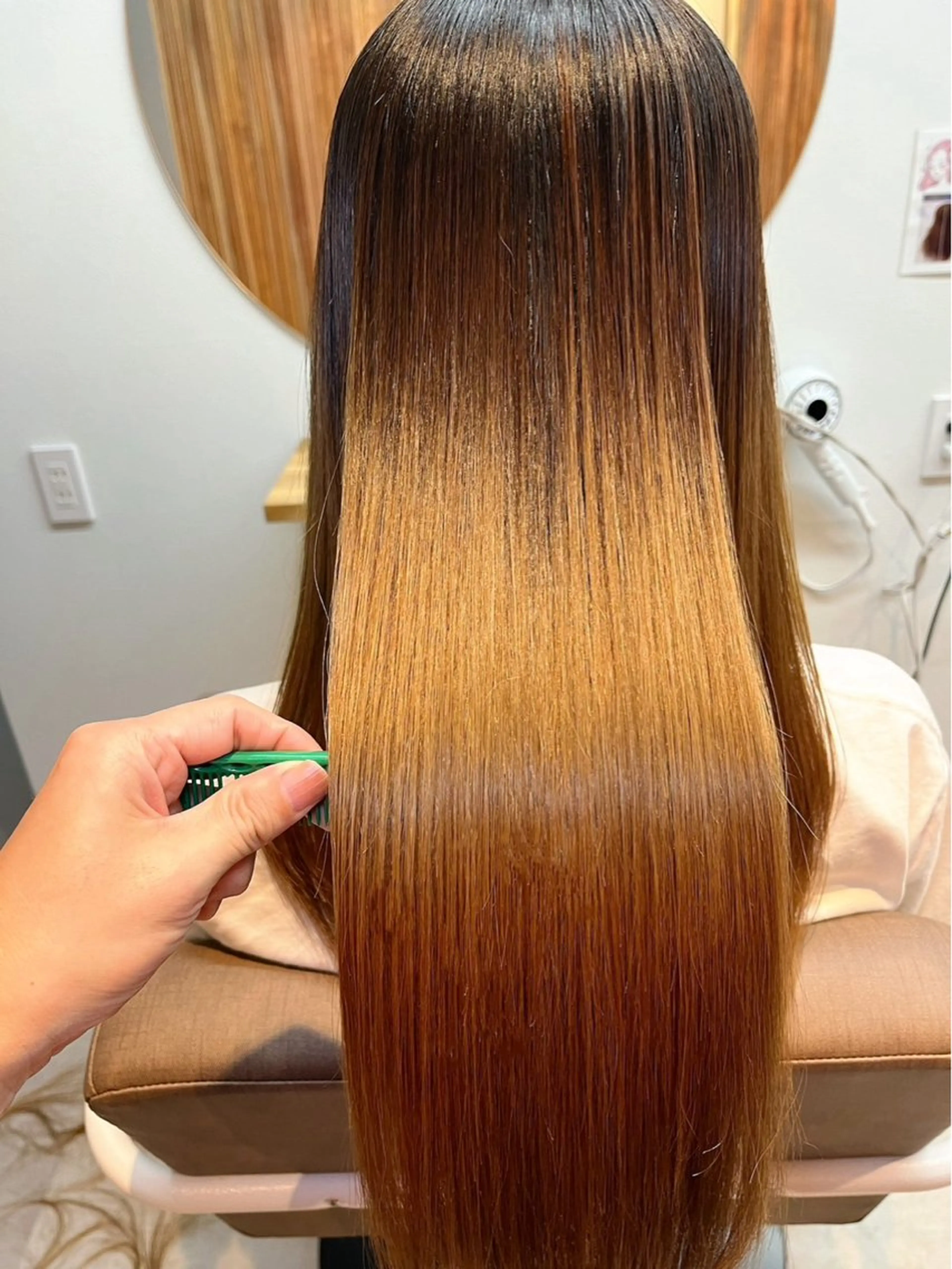 ロング カラー ブラウンカラー オレンジ オレンジブラウン 照井 美桜のヘアスタイル