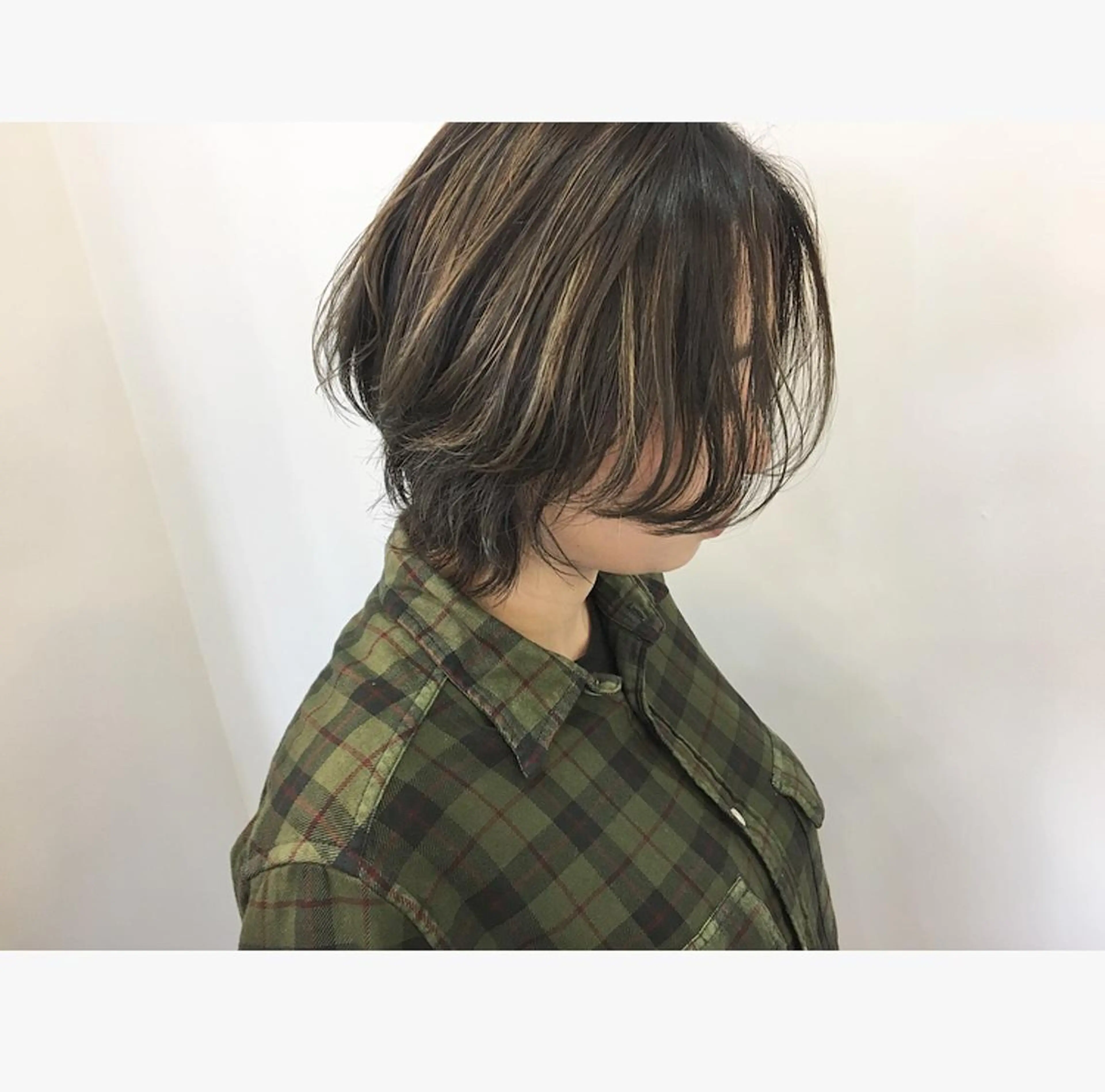 ショート カラー ハイライトカラー ハイライト ウルフカット カット ヘアカラー トリートメント 鈴木 翔梧のヘアスタイル