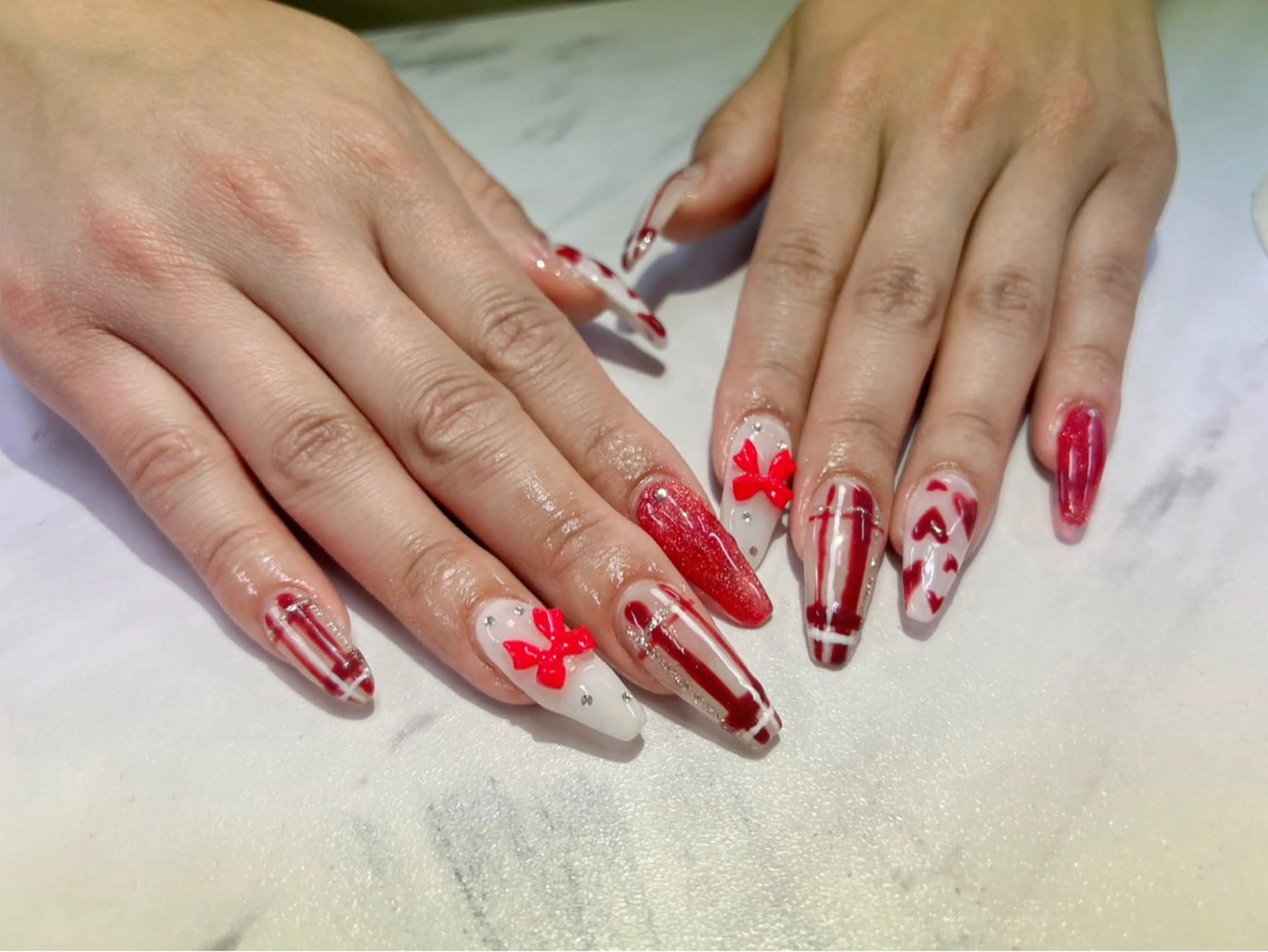 ネイル ハート バレンタイン ハンドネイル 松山 碧のエステ・リラクイメージ