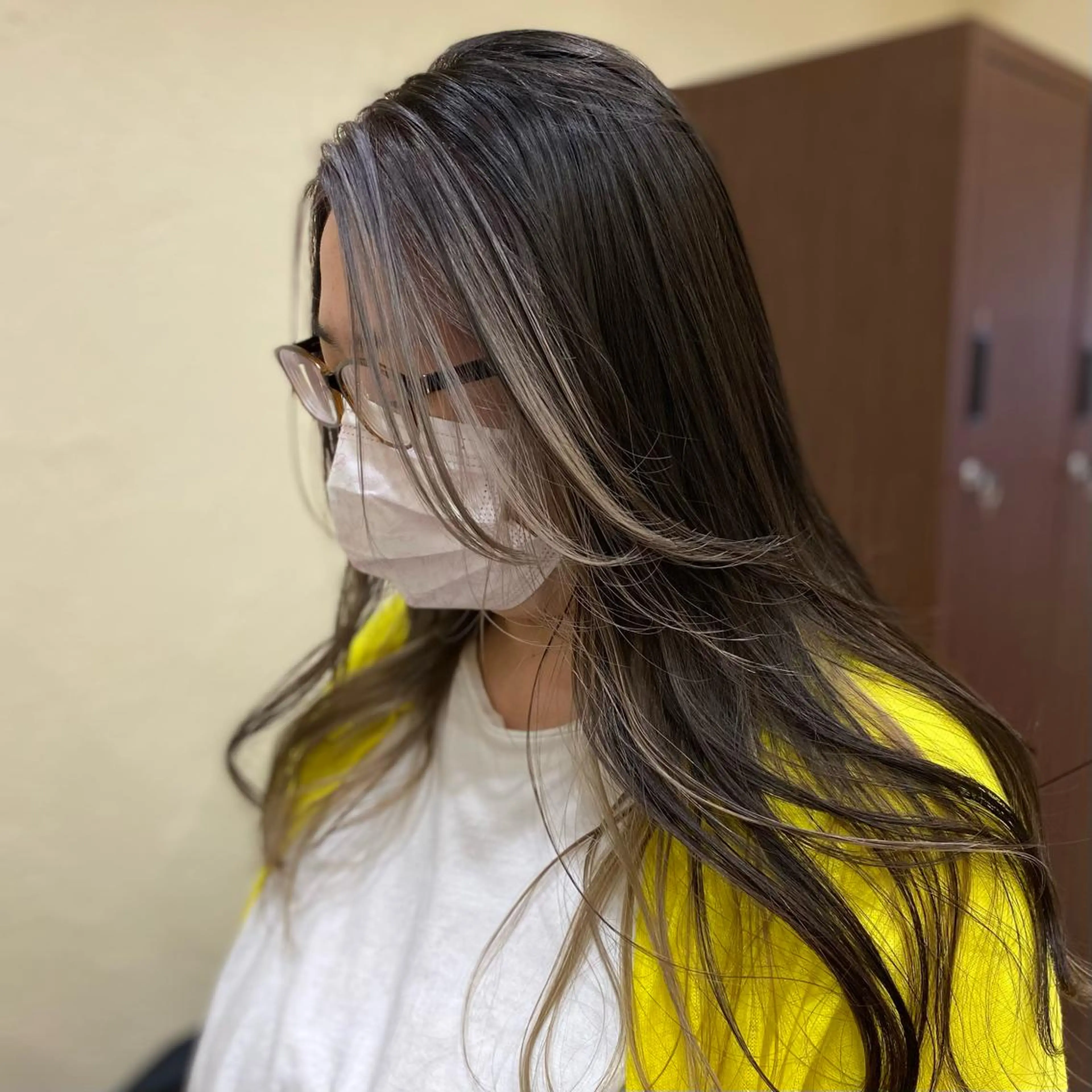 ロング in'dexhair U所属・ブリーチ🌈ハイトー ンカラー ✨アニカ✨のヘアスタイル