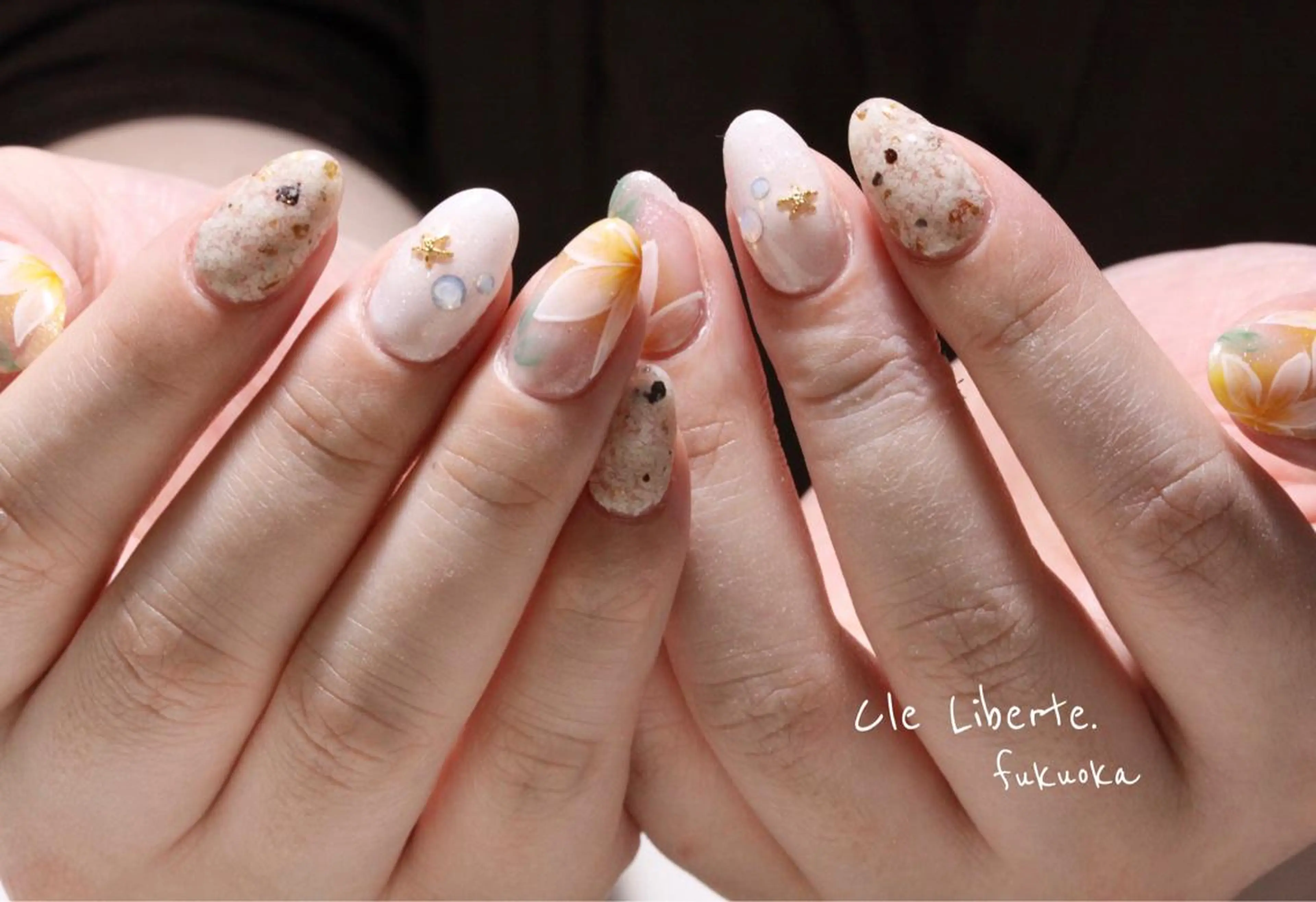 ネイル Elio所属・Elio 国泰寺のネイルデザイン