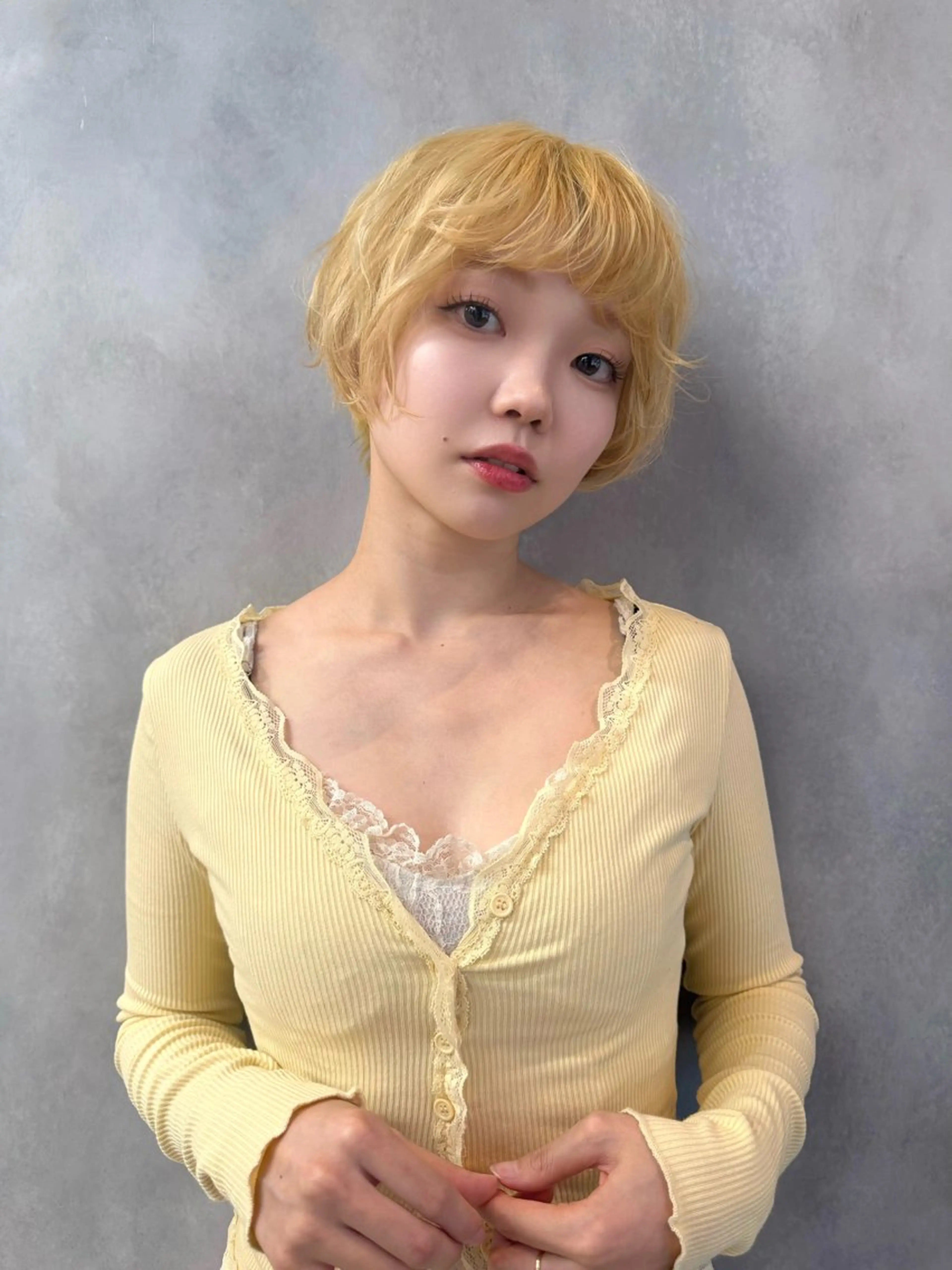 ショート イエローカラー ヘアカラー トリートメント 高橋 秀平のヘアスタイル