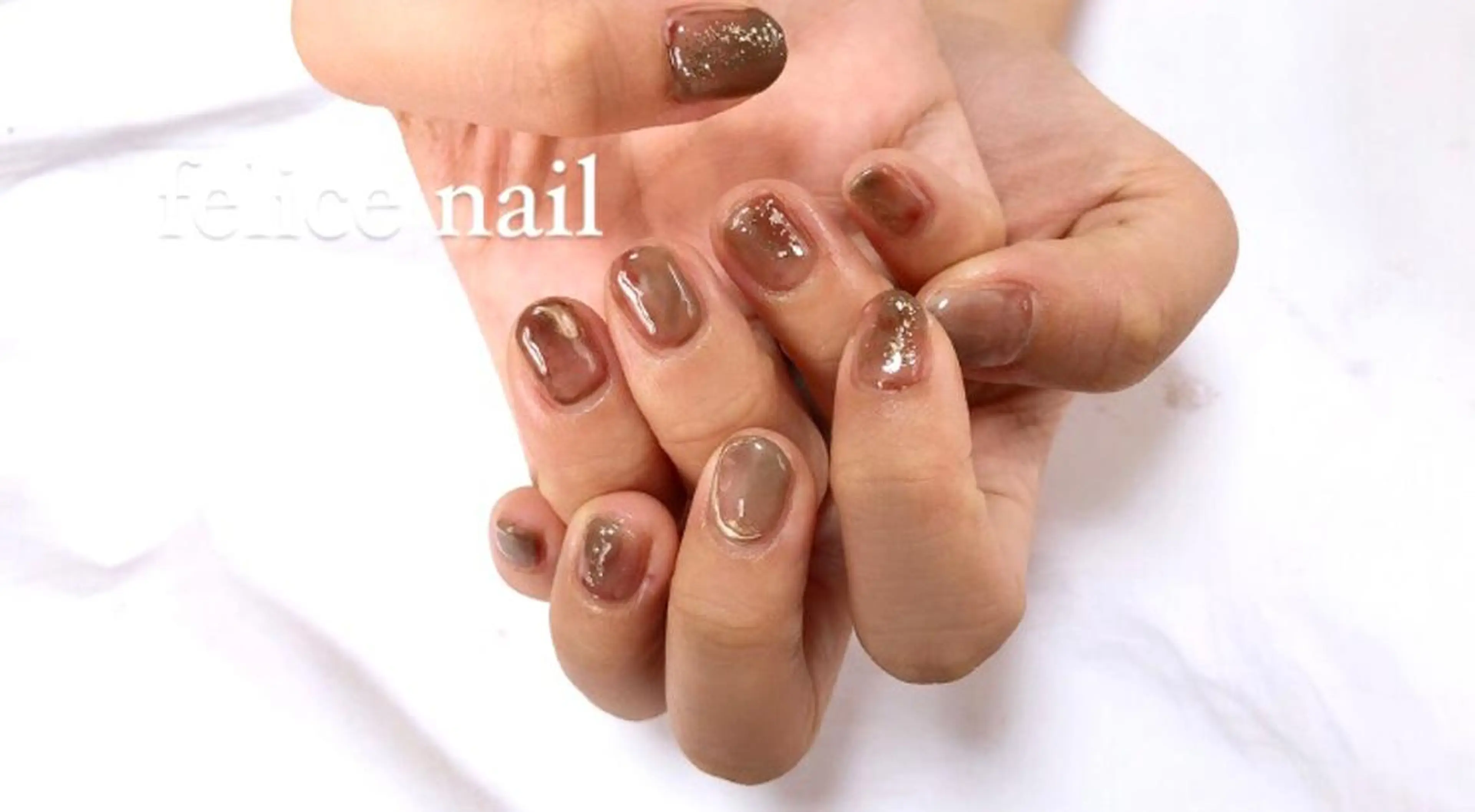 ネイル ボルドー ブラウン ゴールド ラメ(グリッター) ニュアンスネイル felice nailのネイルデザイン