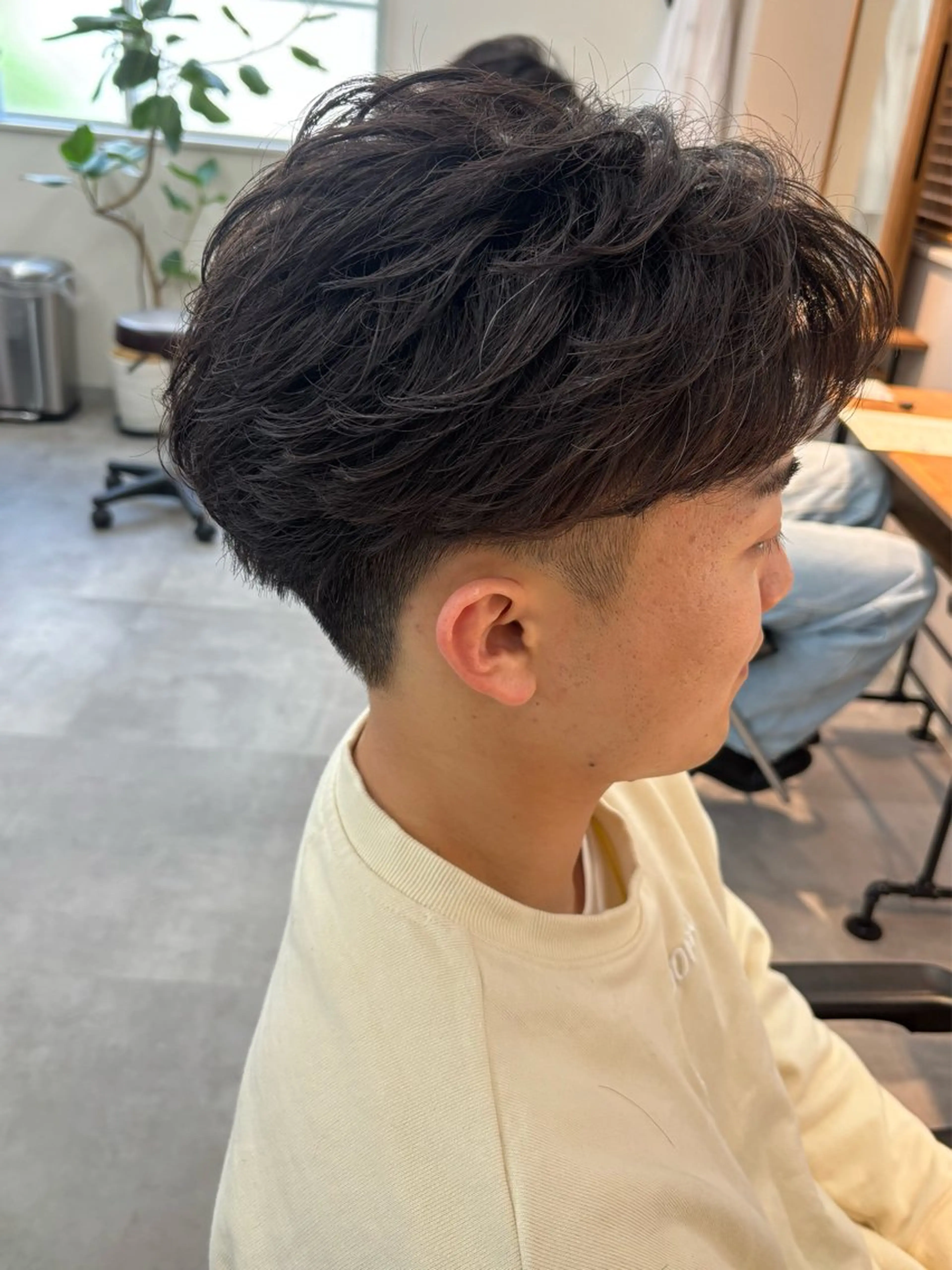 メンズ カット フェザーパーマ/韓国 /メンズカット保立のヘアスタイル