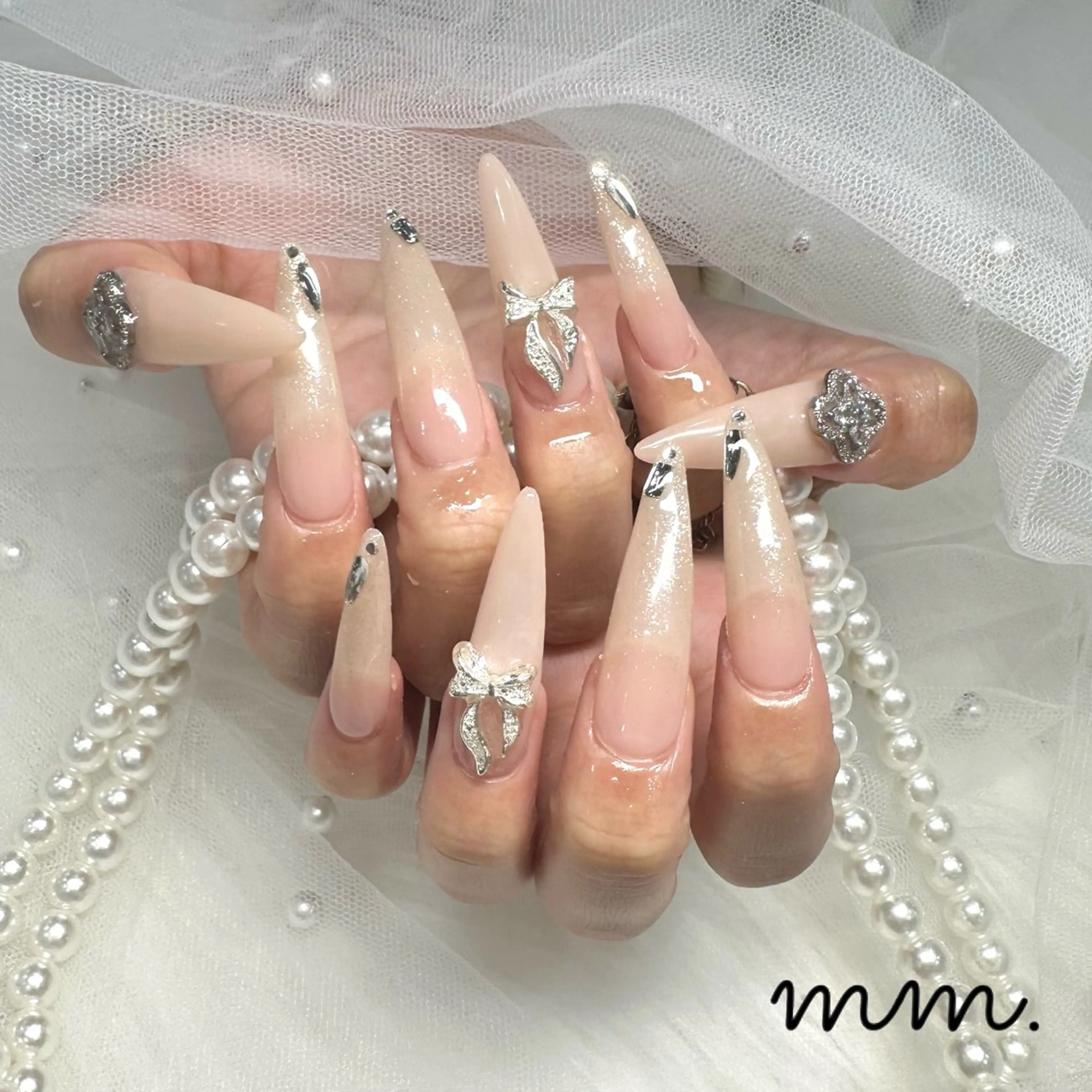 ネイル ハンドネイル 🩷🩵mm.大宮 Riyo🧸🩵🩷のネイルデザイン