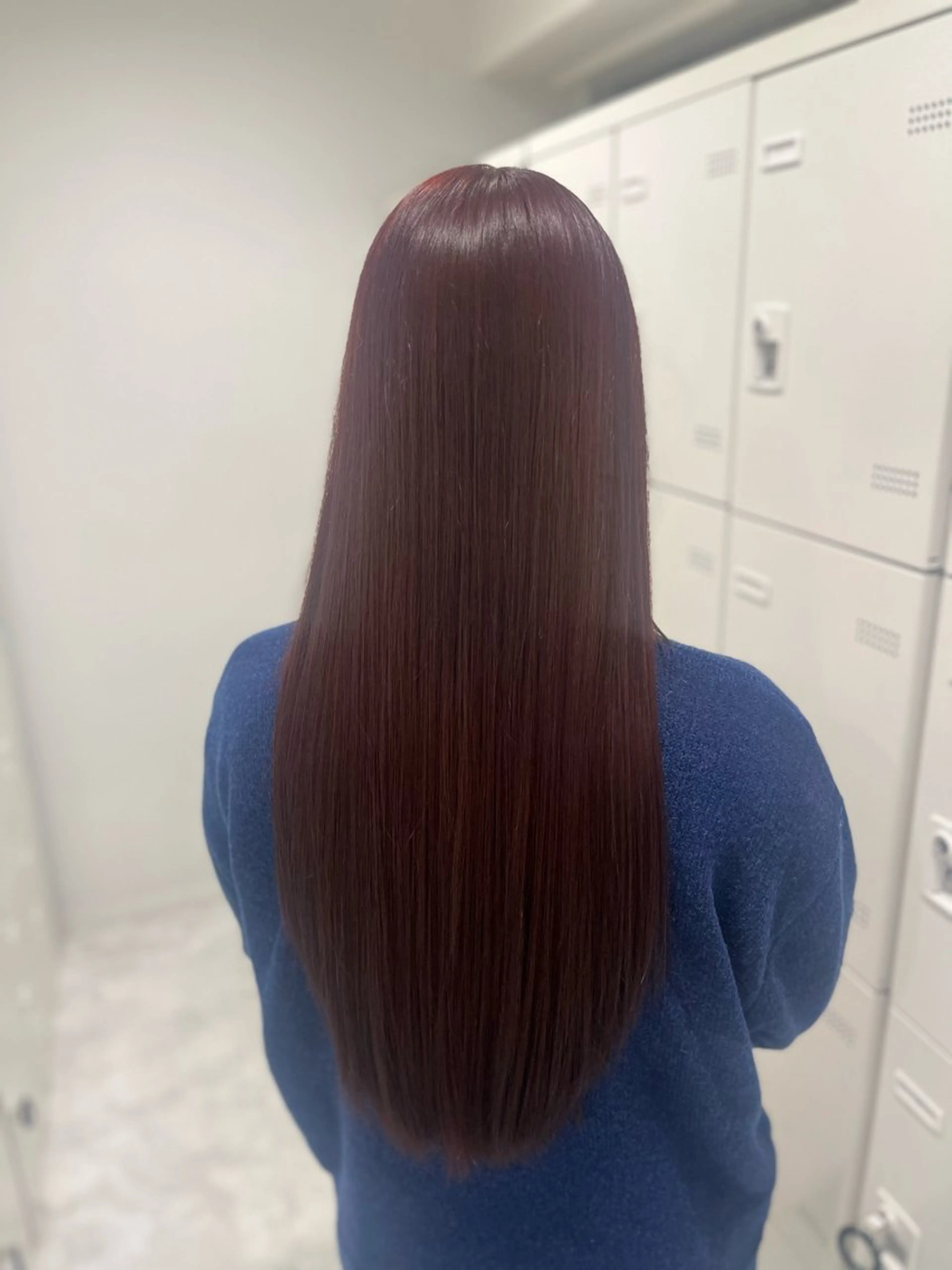 ロング カラー ヘアカラー ハイトーンカラー 🦄レイヤーカットのヘアスタイル