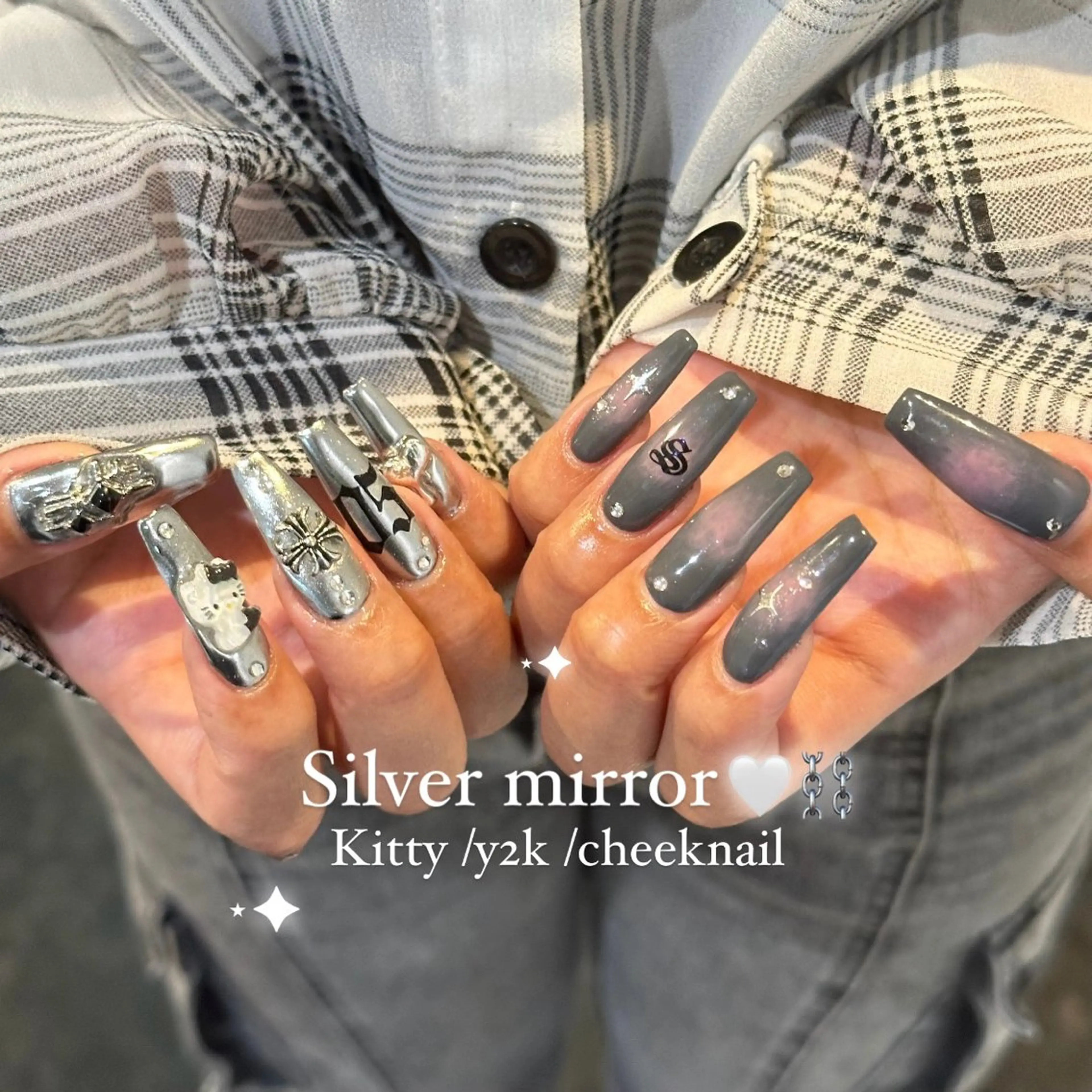 ネイル EmaNail豊中 🎀SANAのネイルデザイン