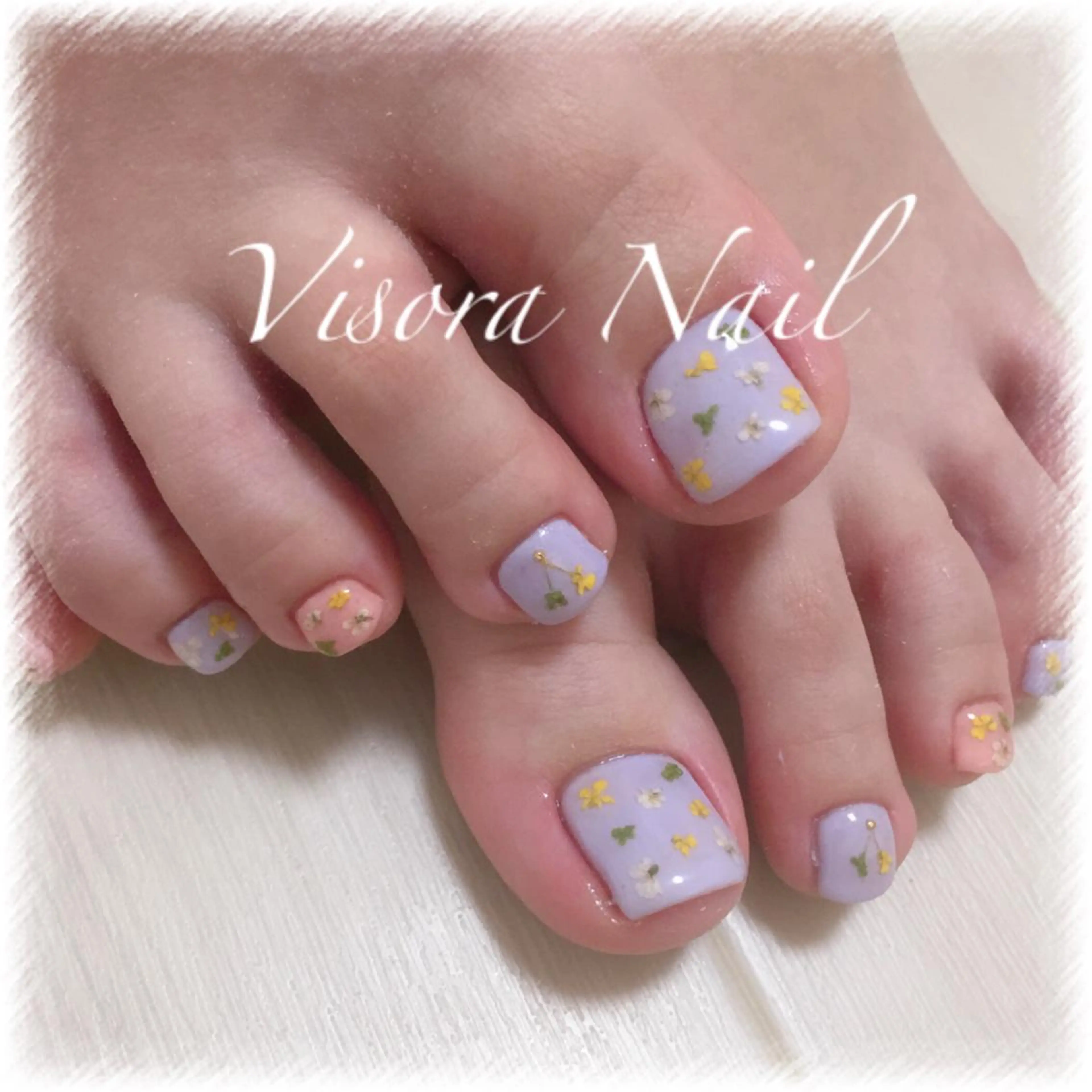 ネイル 美SORA ～ｳﾞｨｿﾗ～のネイルデザイン