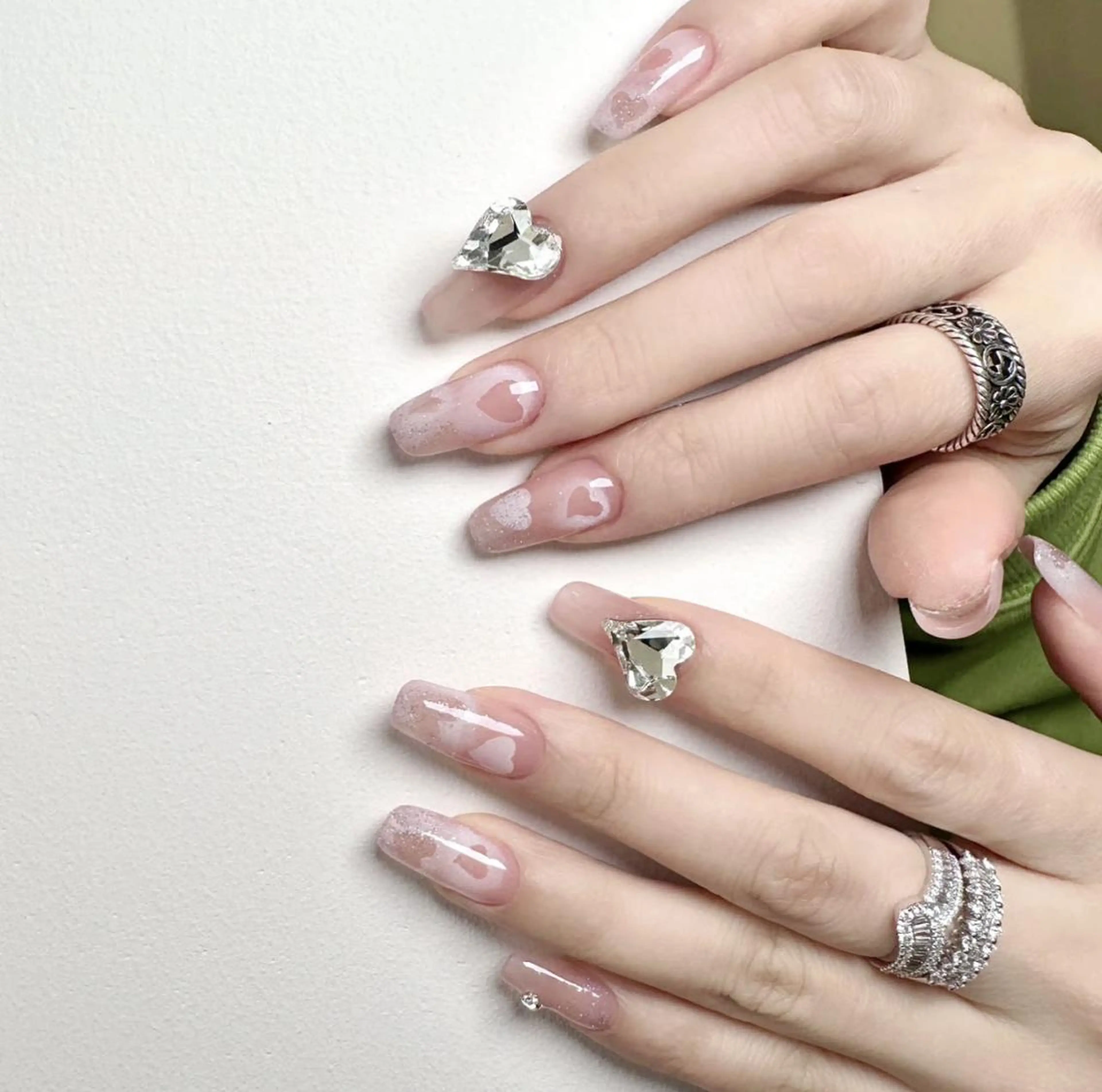 ネイル アートネイル 長さ出し ネイルチップ Queens みなみのネイルデザイン