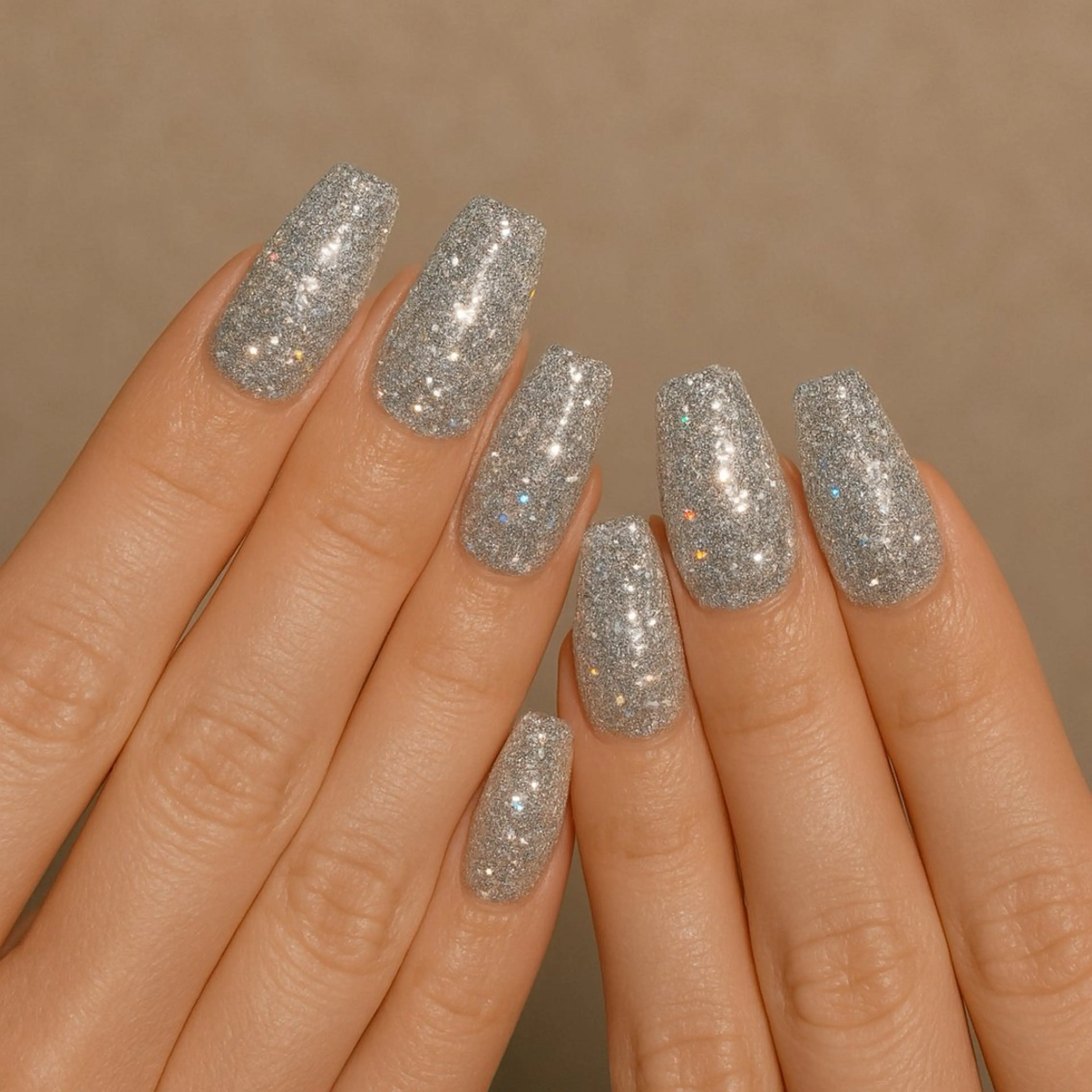 ネイル フラッシュネイル キラキラネイル ピンク シルバー 。 Omiのネイルデザイン