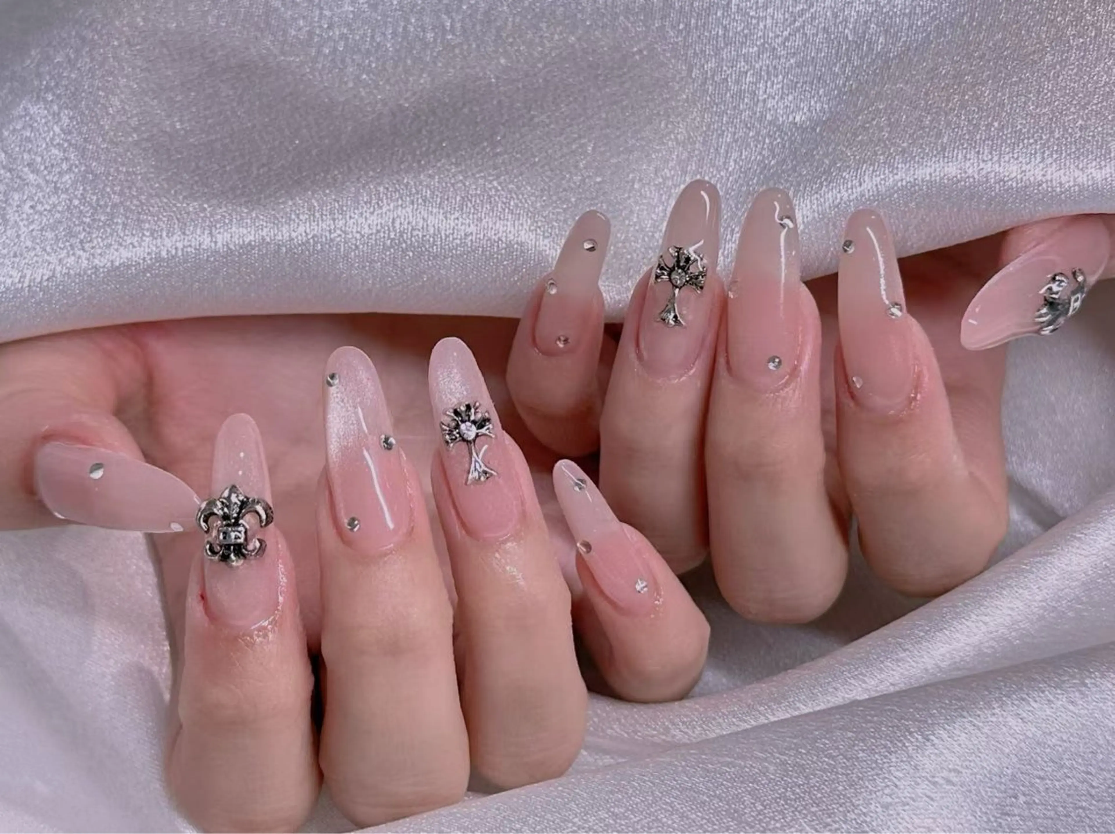 ネイル ハンドネイル リン リンのネイルデザイン