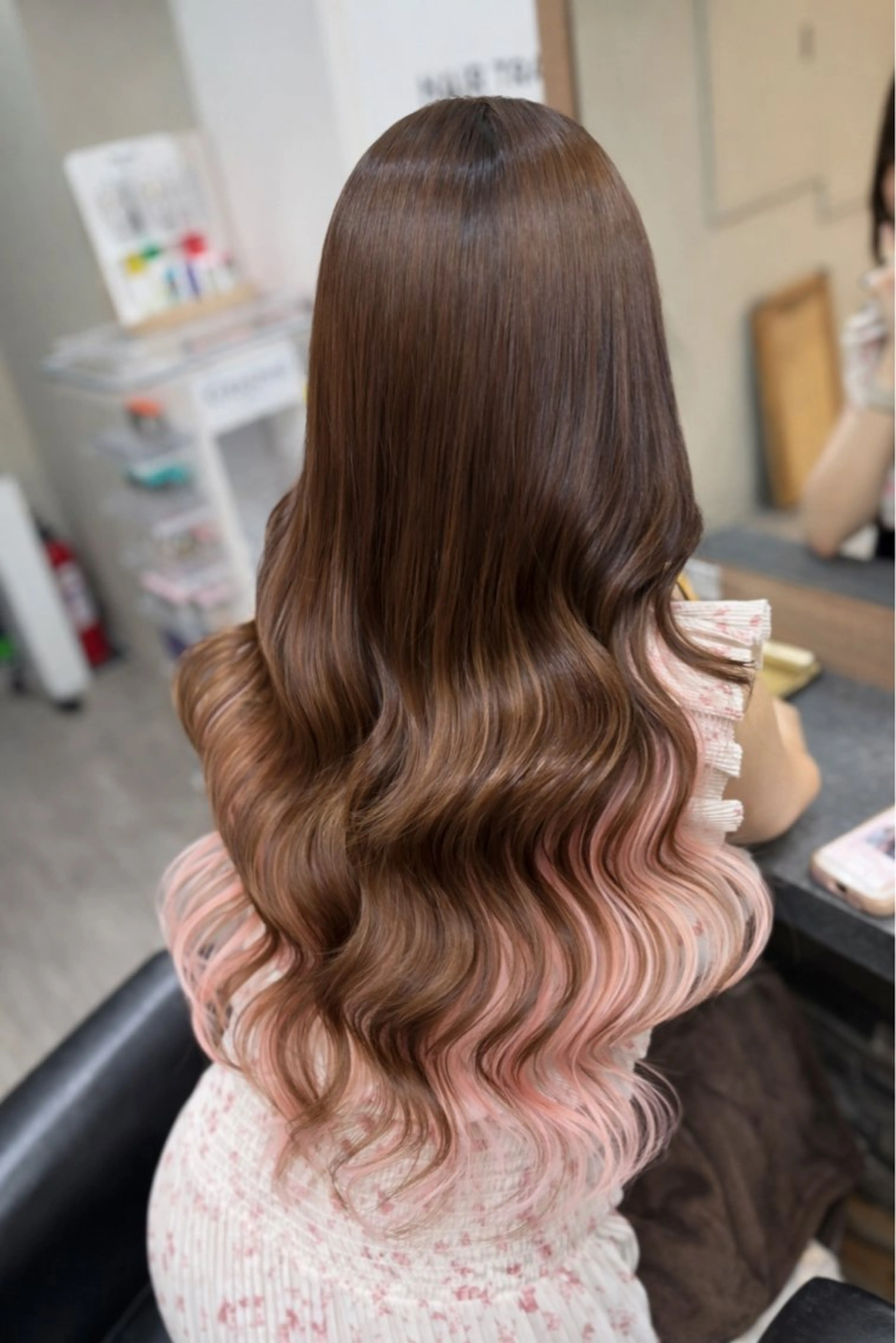 ロング カラー シールエクステ ベージュカラー ブリーチ ブラウンカラー ブラウンベージュ ヘアカラー エクステ 横浜/エクステ特化× 艶カラー/あいかのヘアスタイル