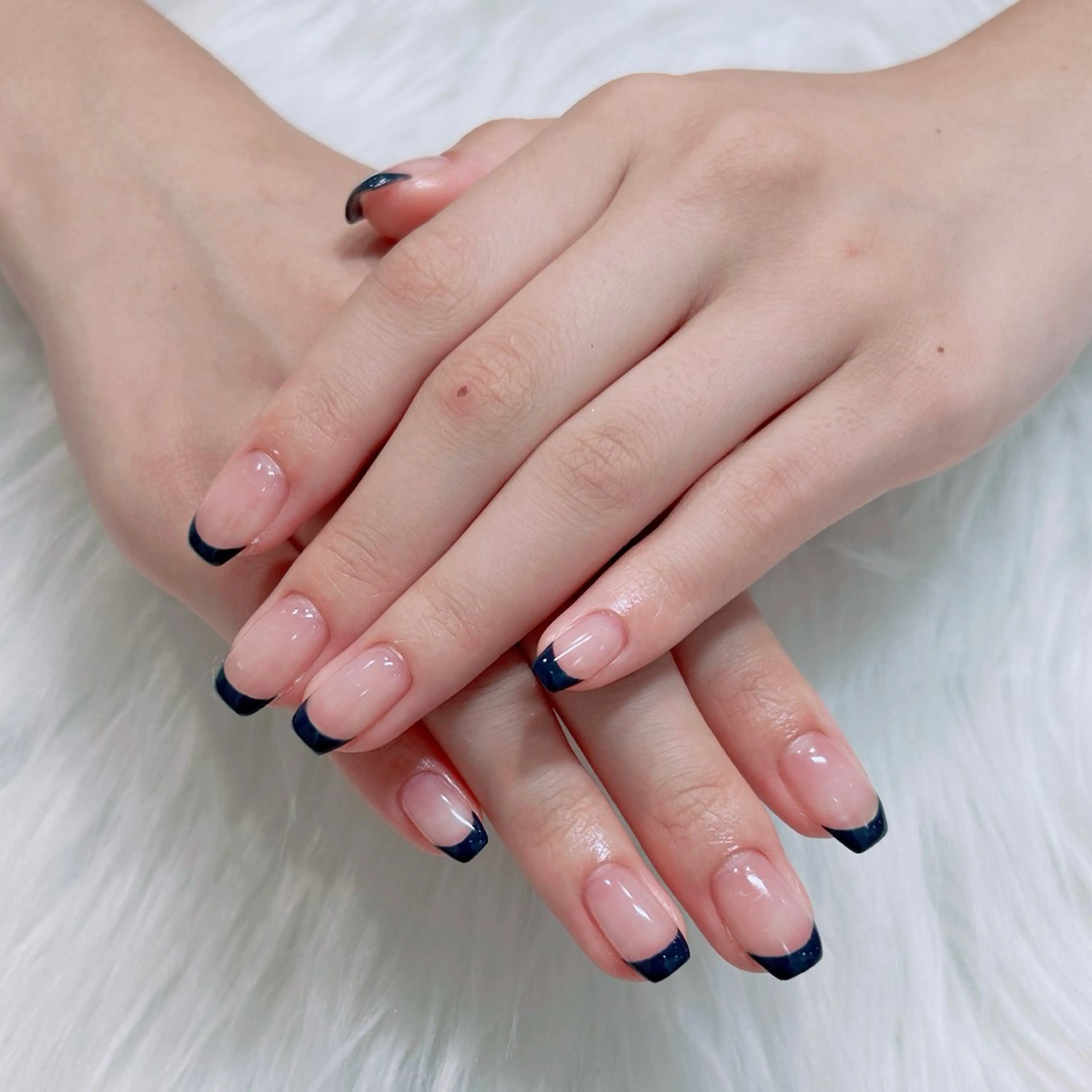 ネイル フレンチネイル ハンドネイル Neolive rita🐾Eimiのネイルデザイン