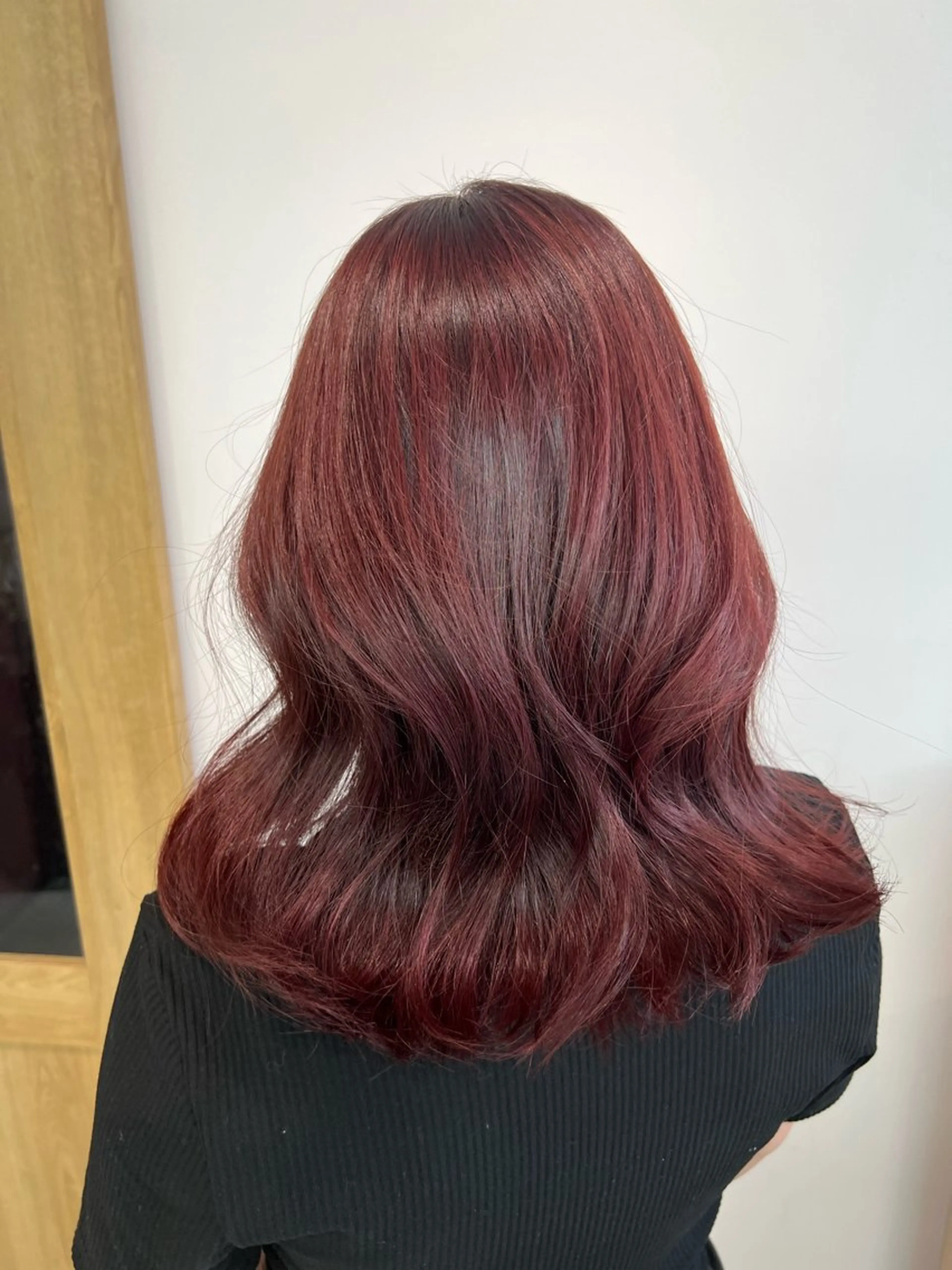 カラー 小森聖奈 韓国風レイヤーカットのヘアスタイル