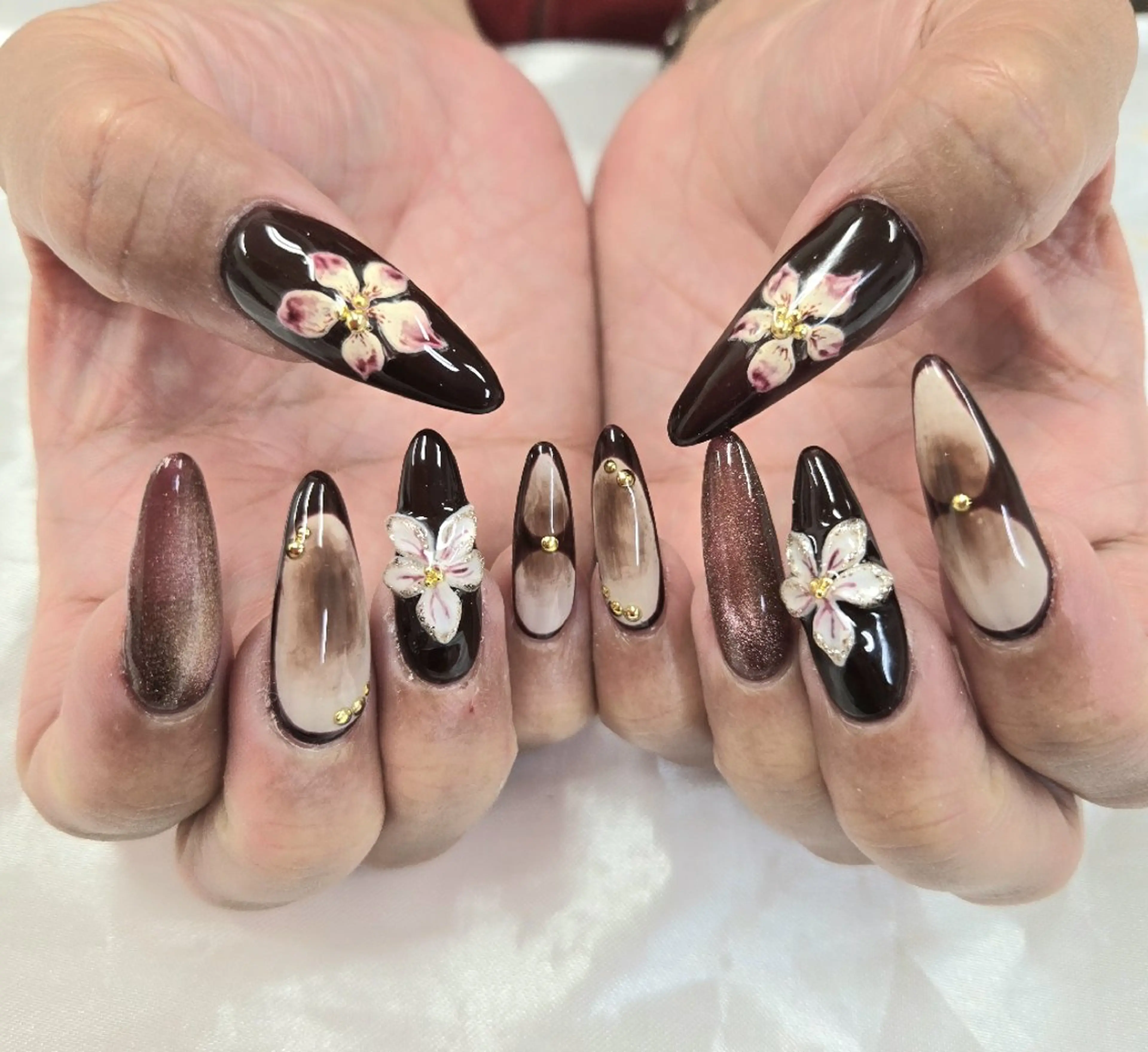 ネイル アートネイル オーロラネイル チークネイル 成人式 ジェルネイル ハンドネイル 河野ちえ (雑誌掲載サロン)のネイルデザイン