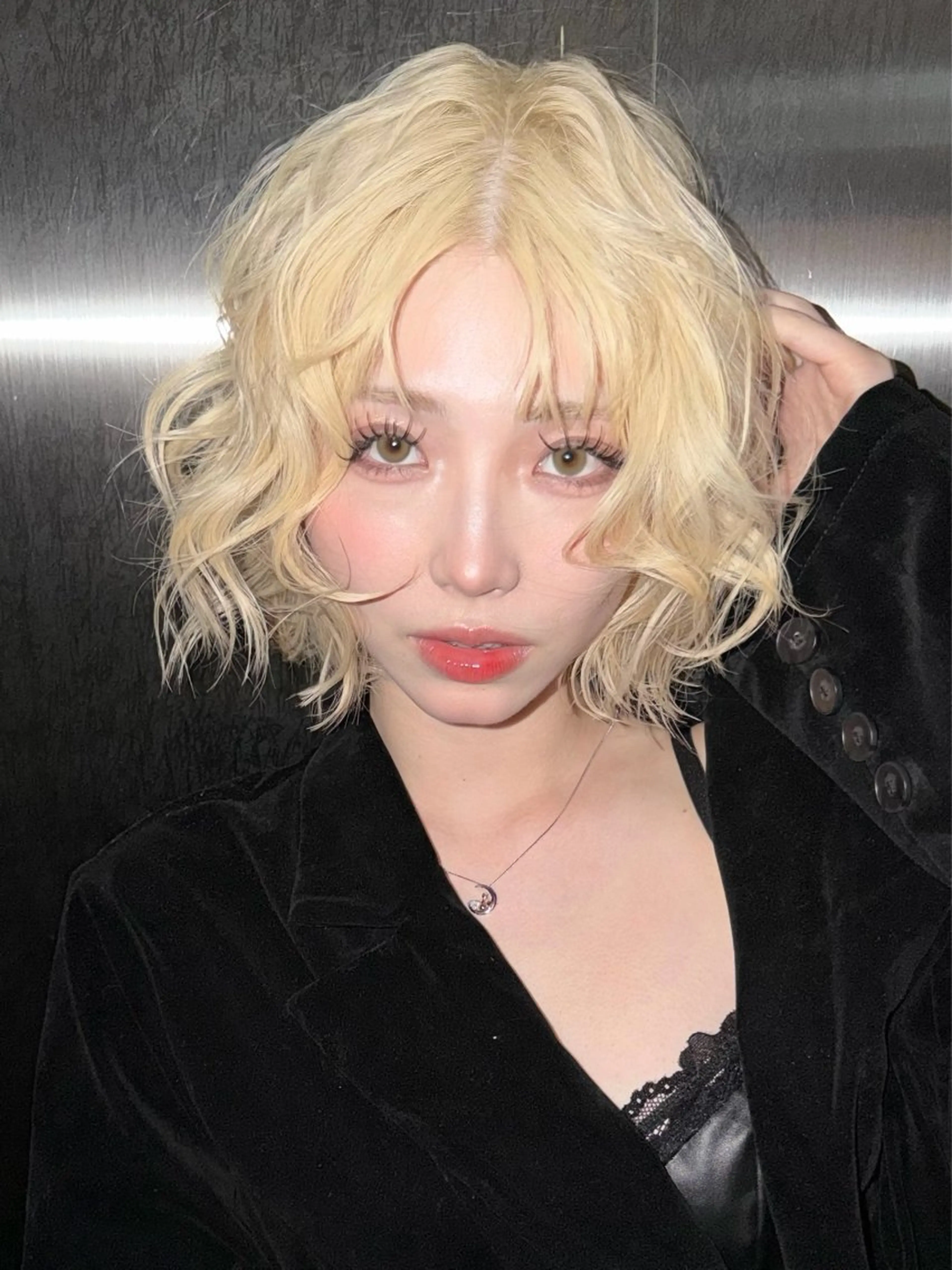 ミディアム カラー カット ヘアカラー トリートメント belle   表参道　terrace所属・抜きっぱなしブロンド /ハイトーン/カナタのヘアスタイル