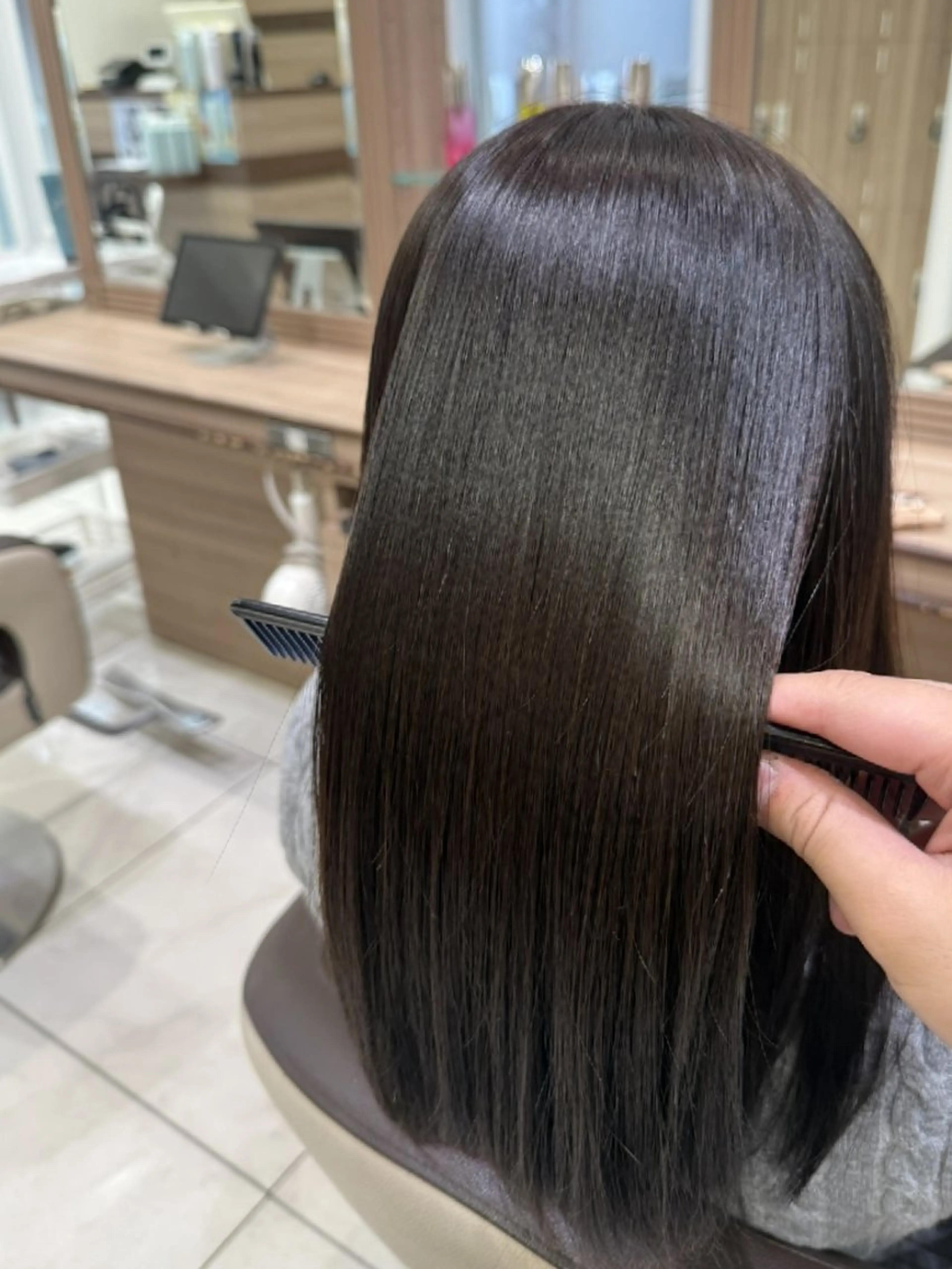 ロング 佐々木 萌のヘアスタイル