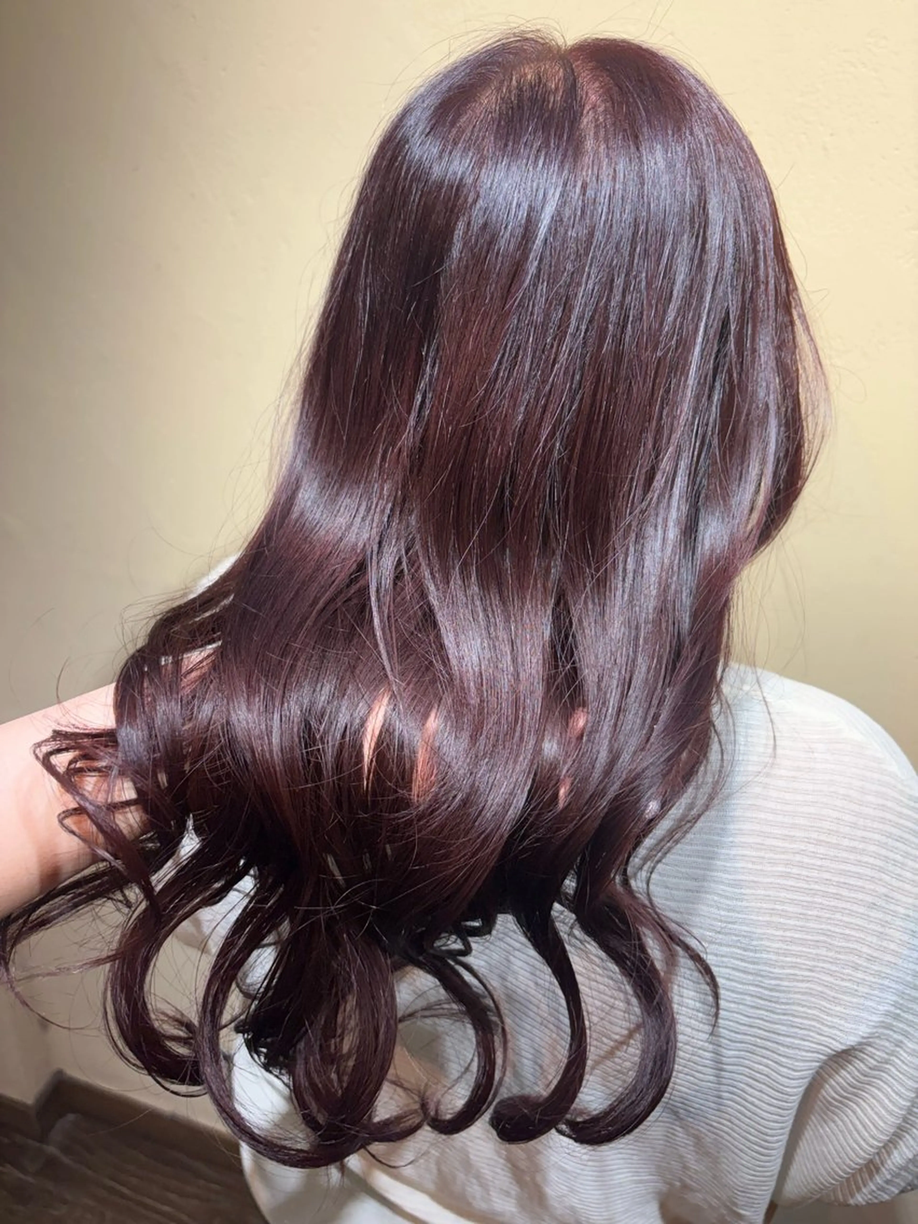 ロング カラー ブリーチ ブリーチなしカラー パープルカラー レッドカラー ヘアカラー 武田 さやのマツエク・マツパデザイン