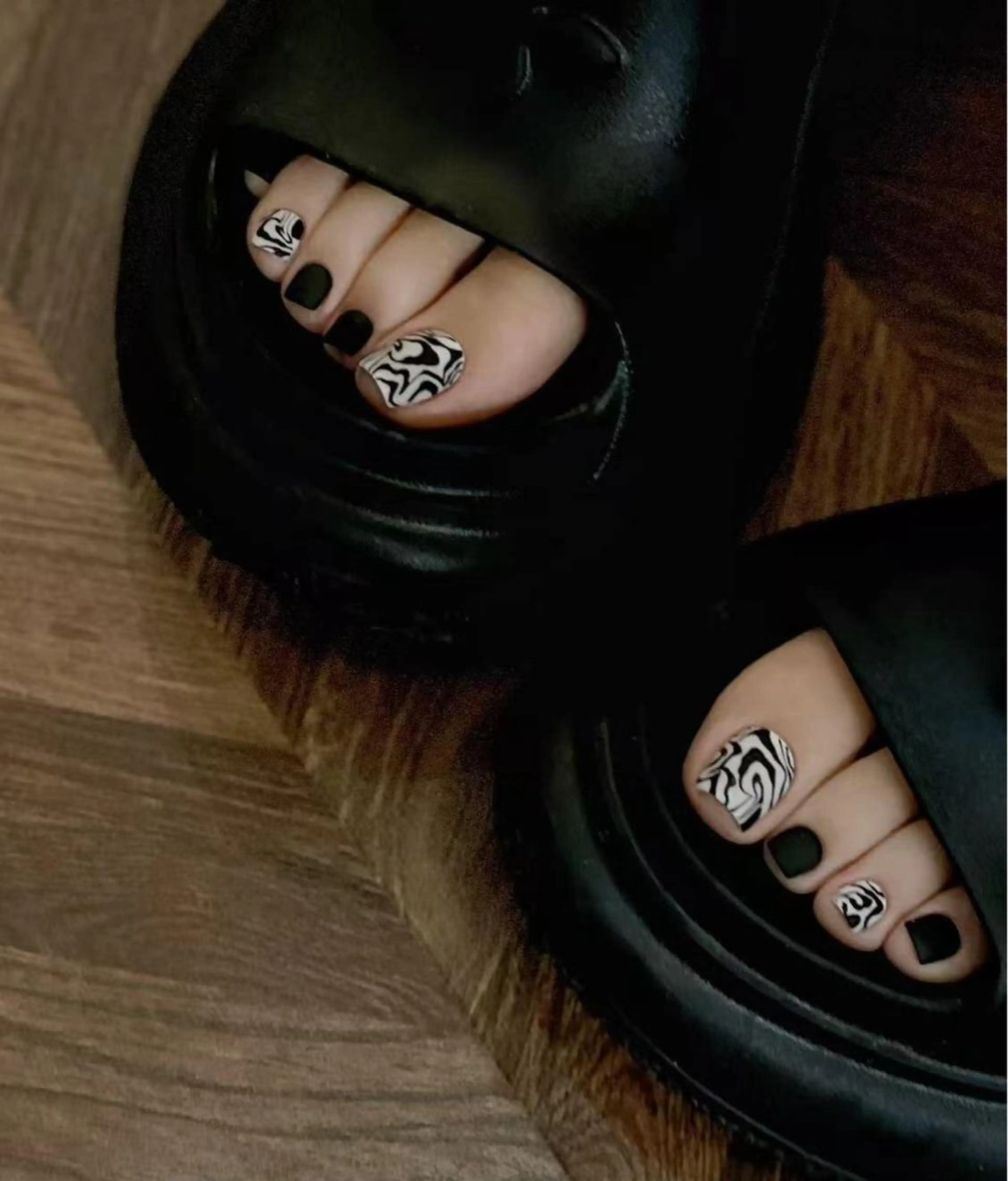 ネイル フラワーネイル フレンチネイル ジェルネイル ガラスフレンチ ハート フットネイル BabyYouMi ねねのネイルデザイン