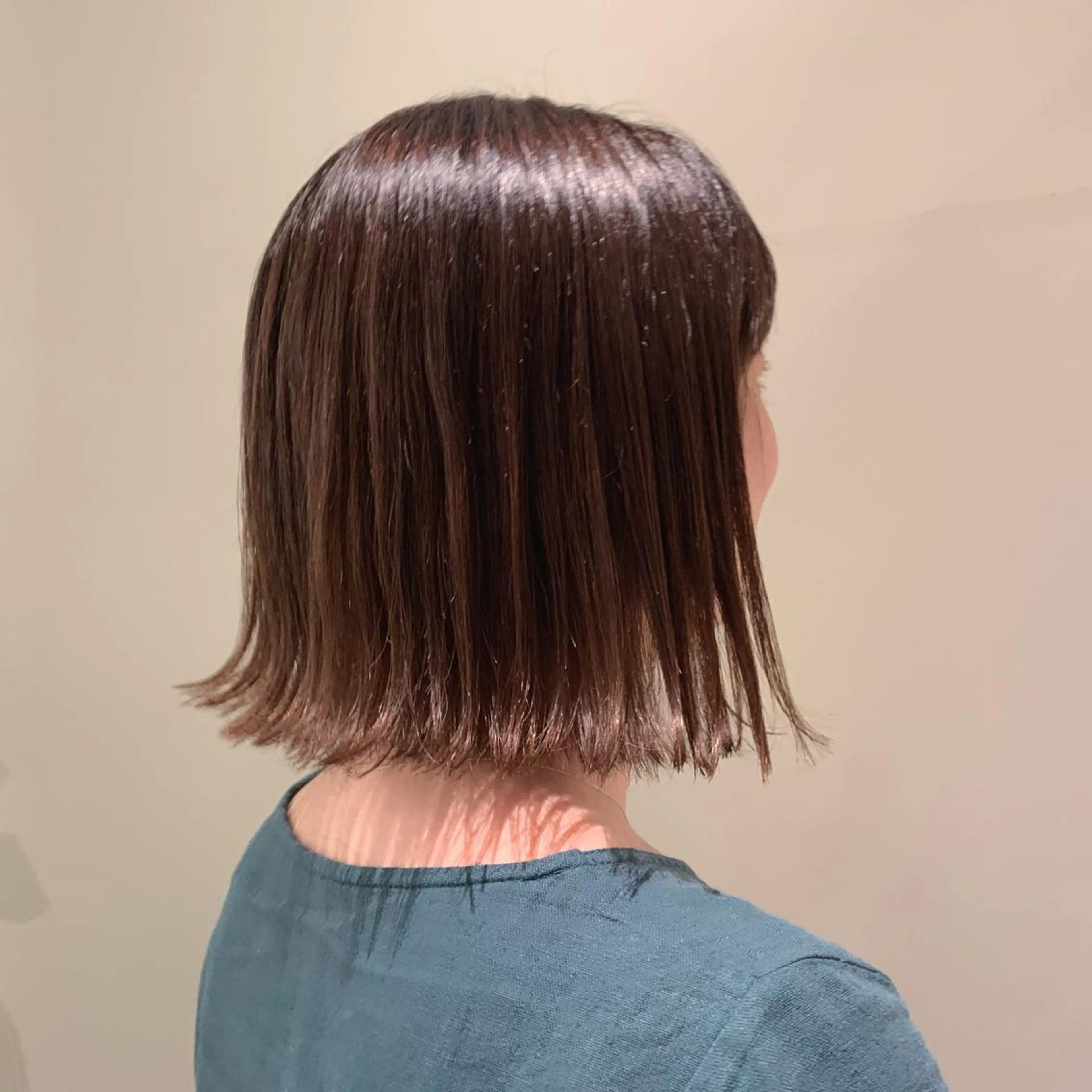 ミディアム 野々村 朋美のヘアスタイル