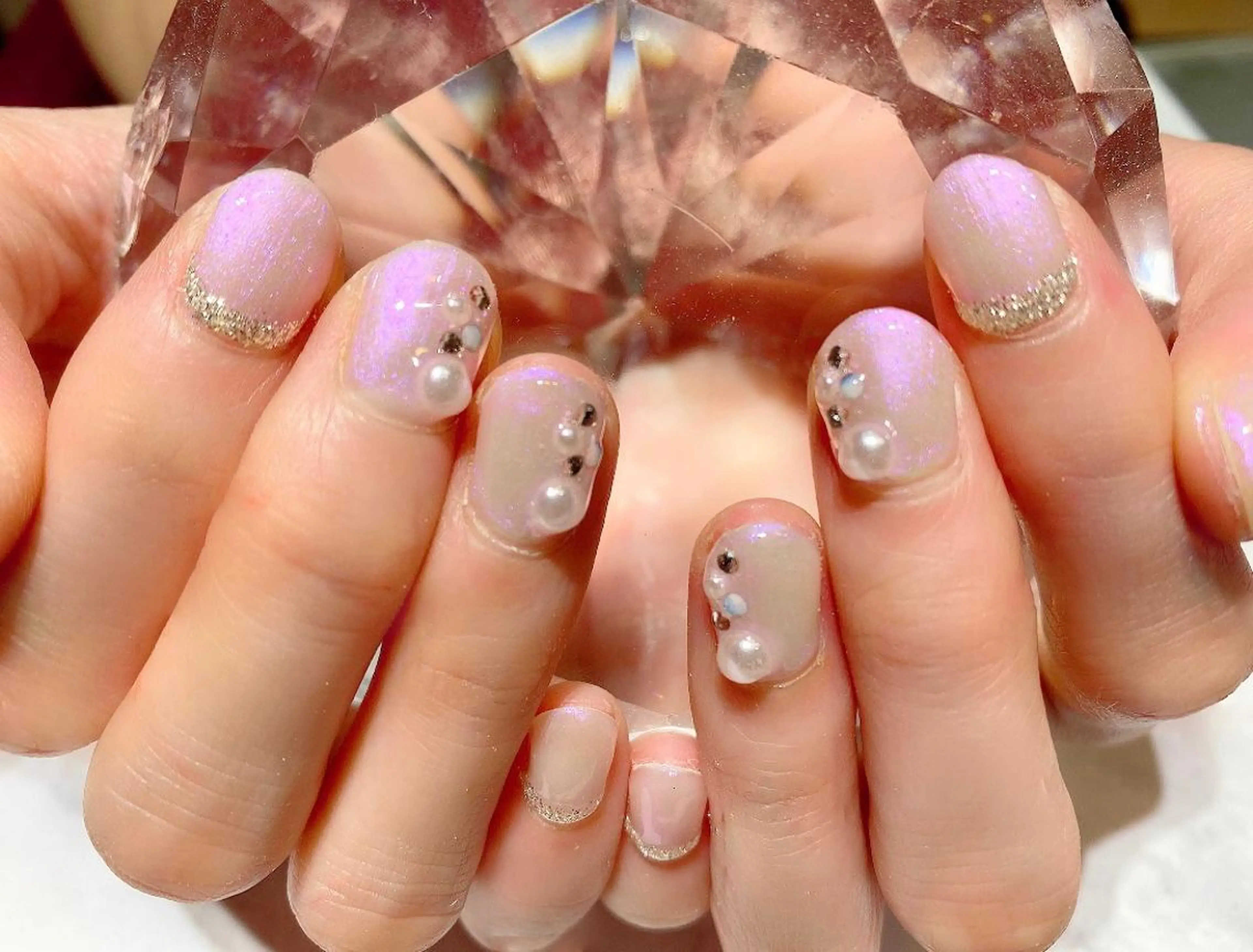 ネイル パープル ストーンネイル YUN 💅のネイルデザイン