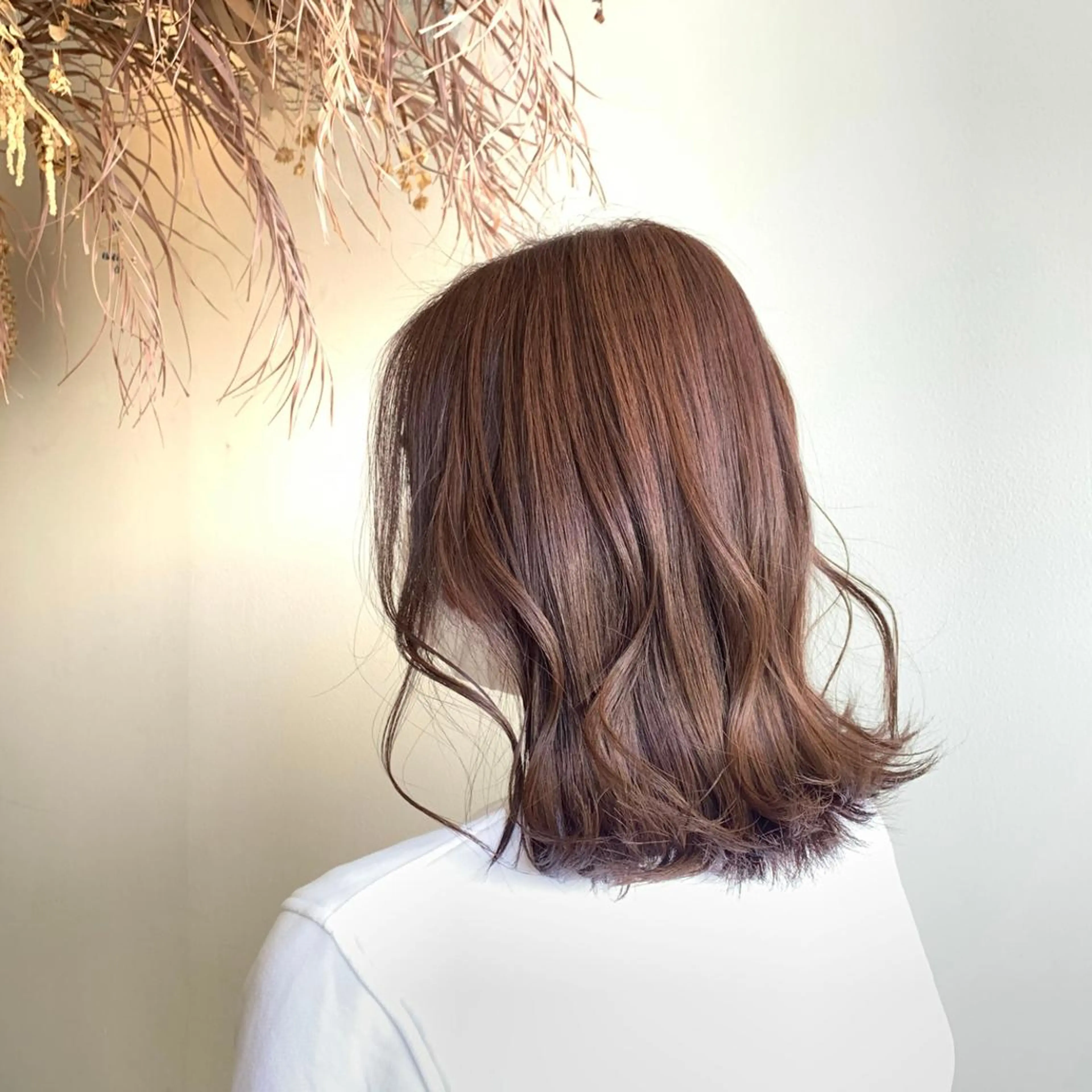 ミディアム カラー ブリーチ ブラウンカラー ブリーチなしカラー ピンクカラー ピンクブラウン 山本 知佳のヘアスタイル