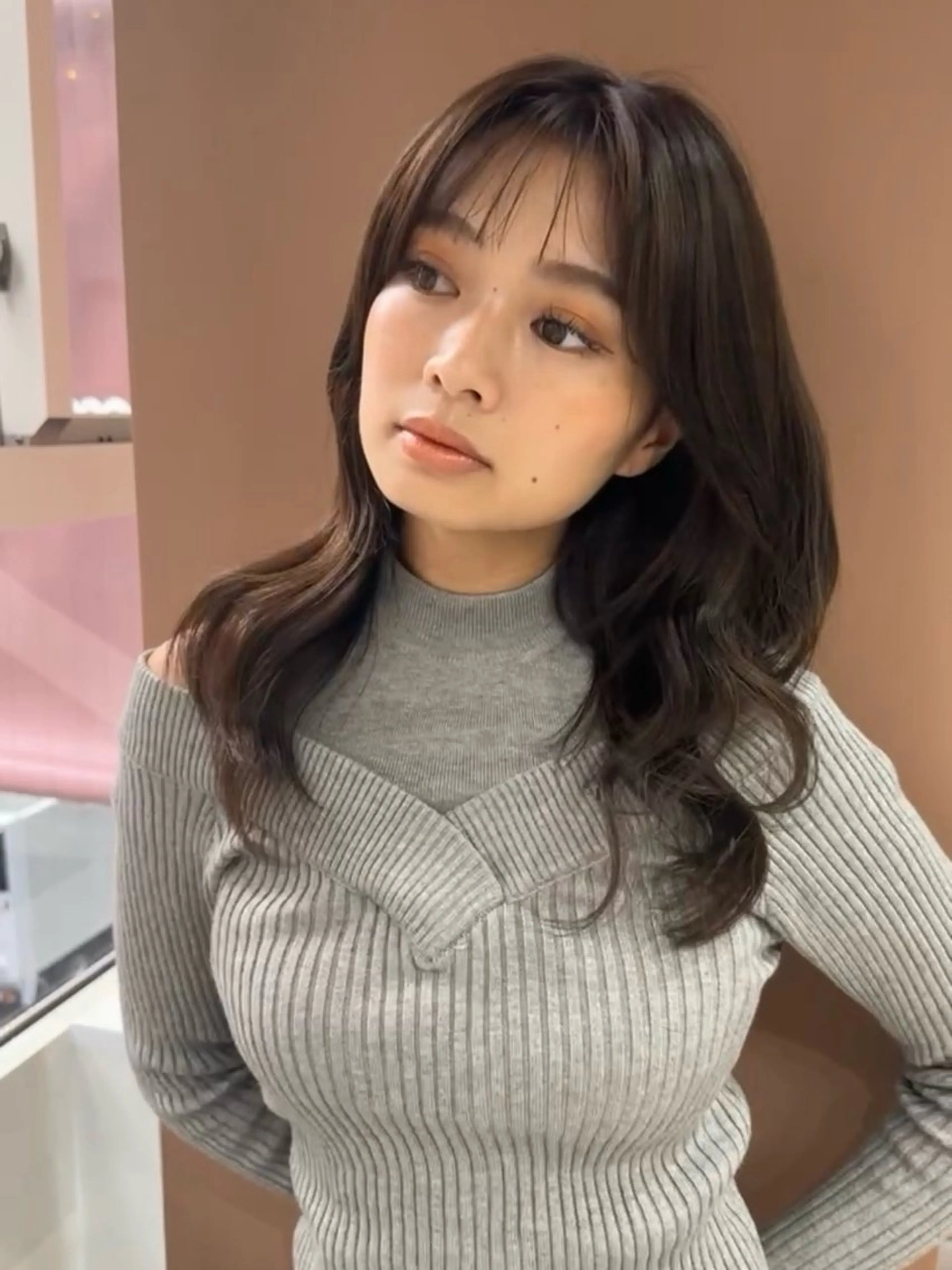 セミロング パーマ コテ巻き/パーマ/艶 透明感/荻原凜太郎のヘアスタイル