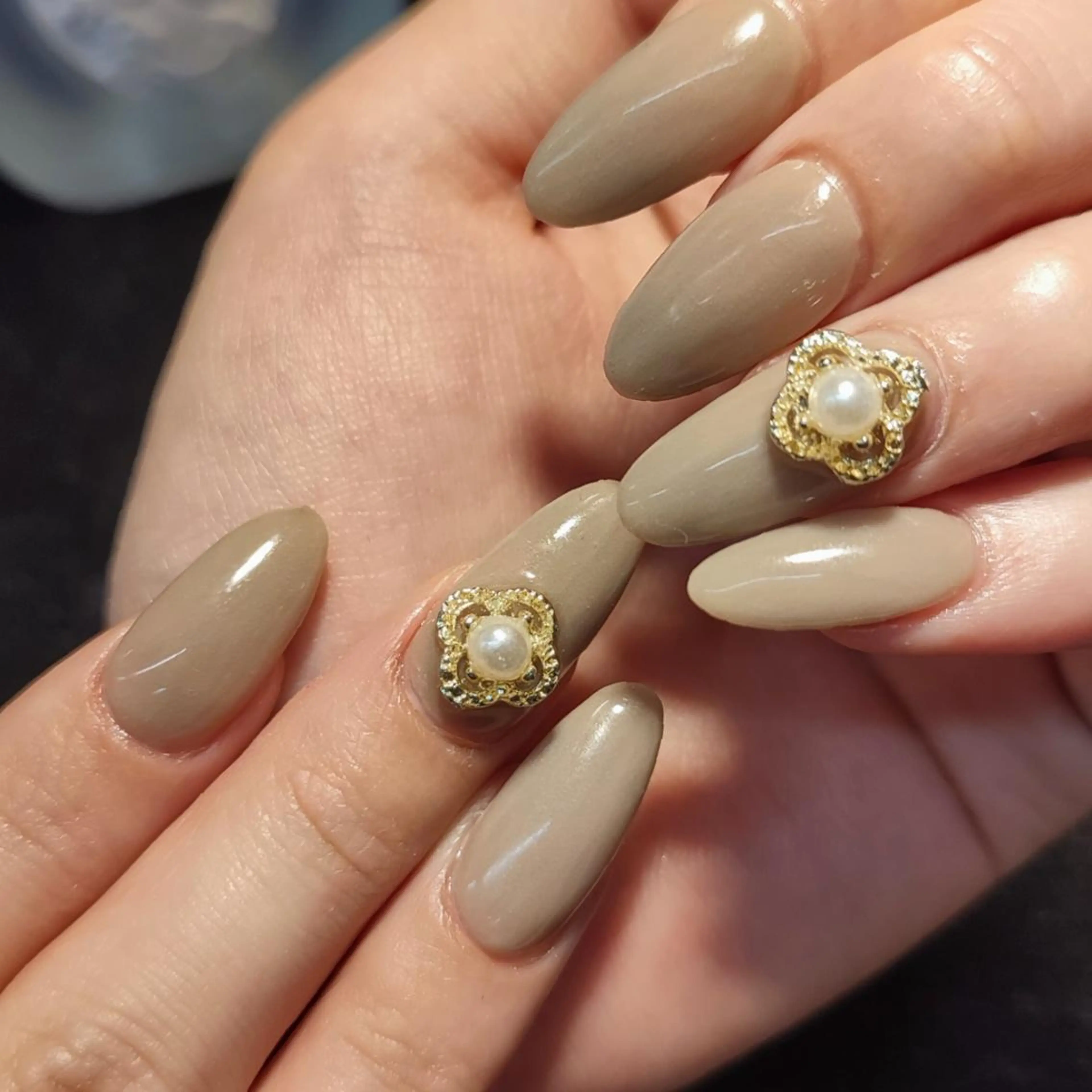 ネイル ハンドネイル RUNWAY 　　の眉毛・アイブロウイメージ